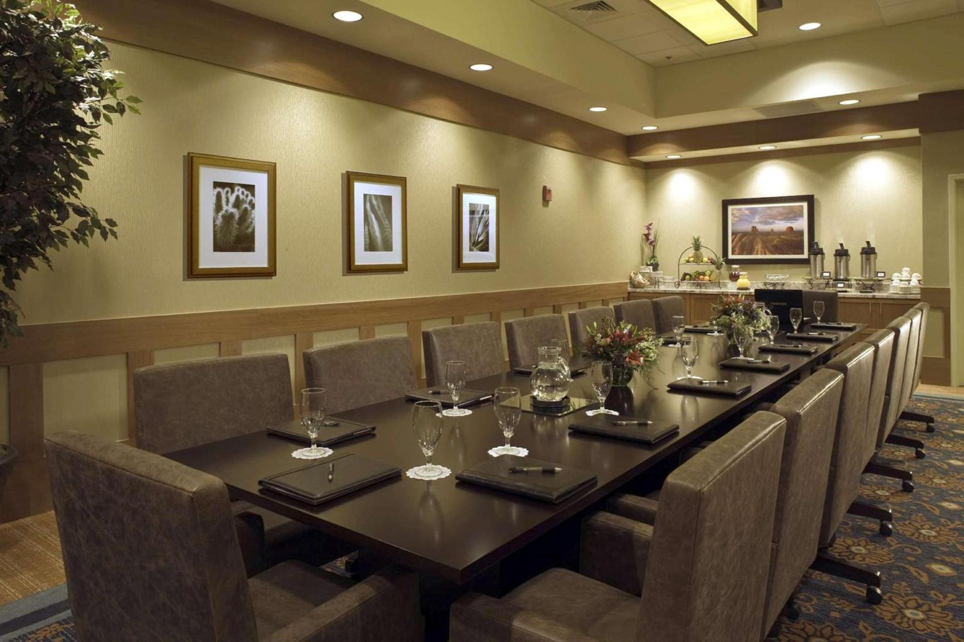 DoubleTree by Hilton Phoenix- Tempe photo 46