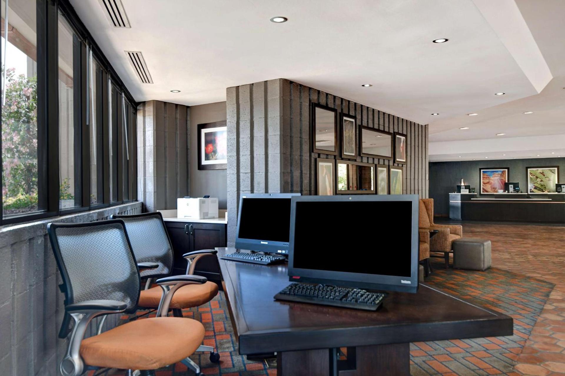 DoubleTree by Hilton Phoenix- Tempe photo 53