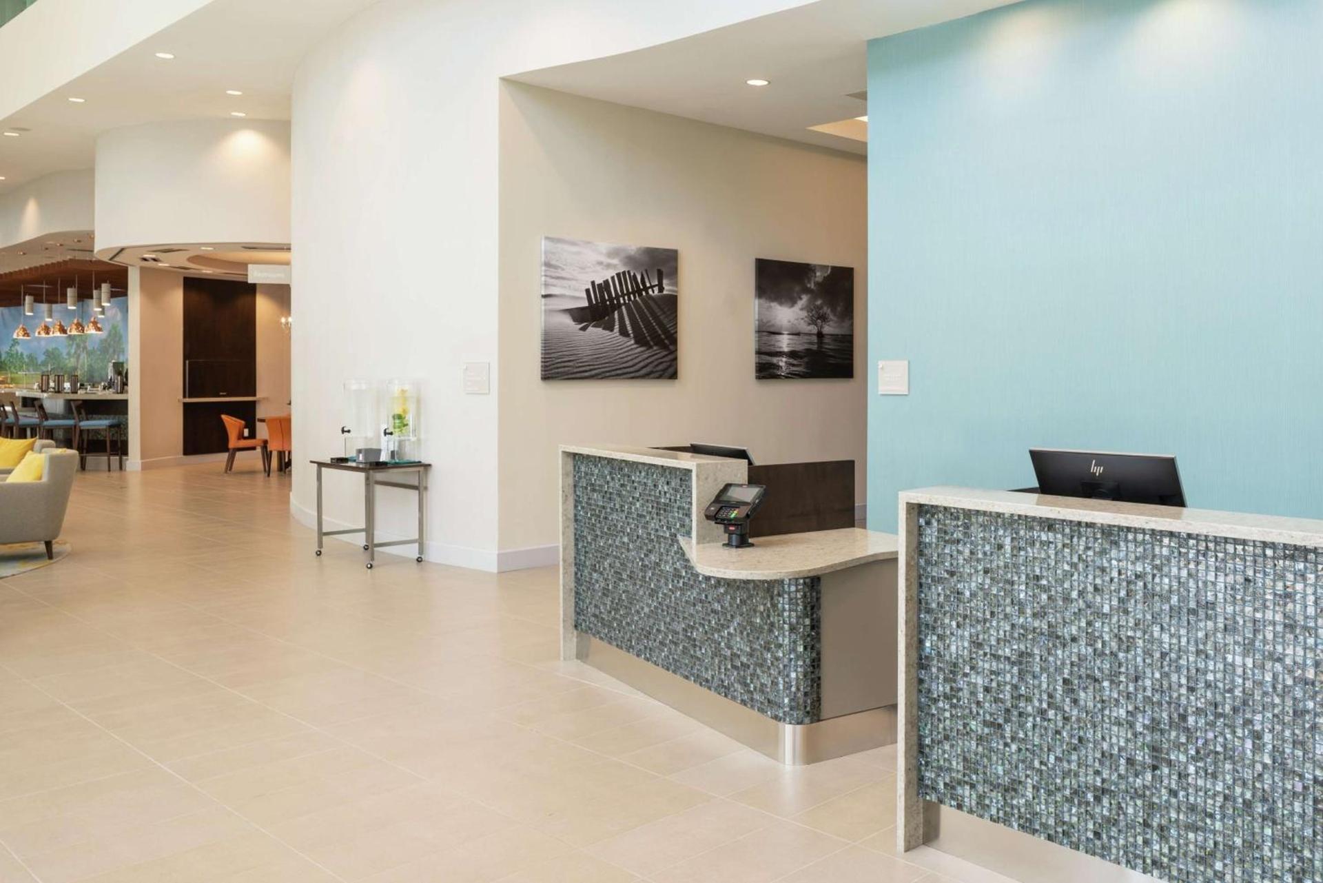 DoubleTree by Hilton Miami Doral photo 9