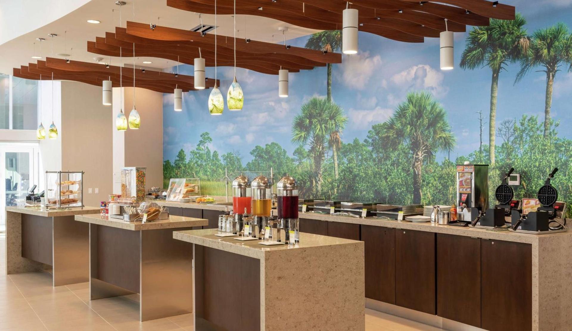 DoubleTree by Hilton Miami Doral photo 14