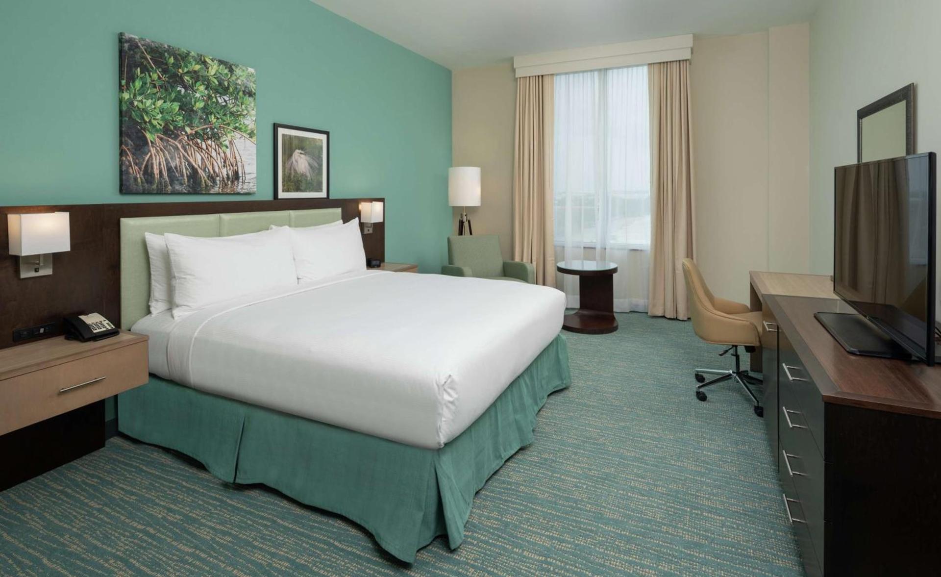 DoubleTree by Hilton Miami Doral photo 18