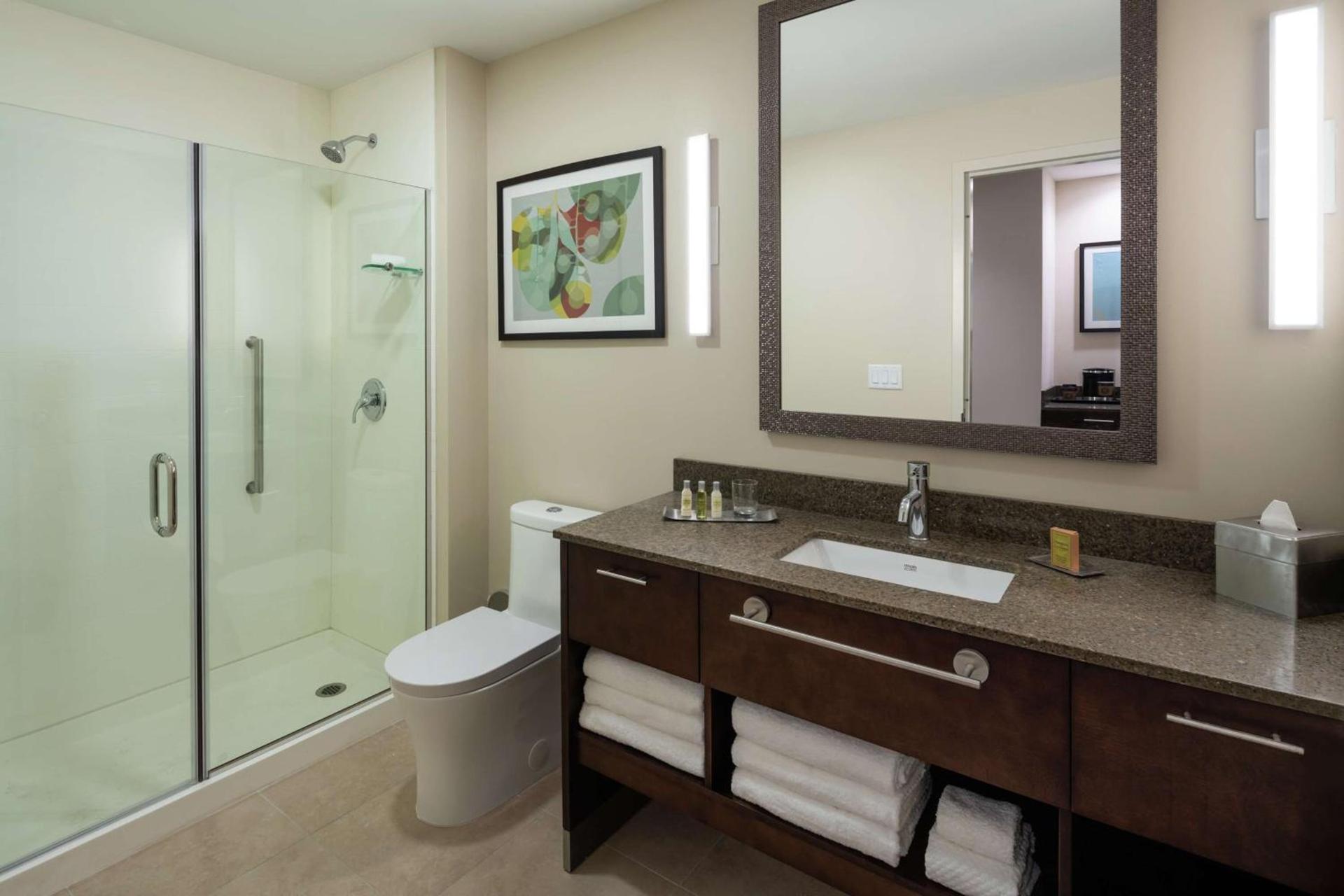 DoubleTree by Hilton Miami Doral photo 31