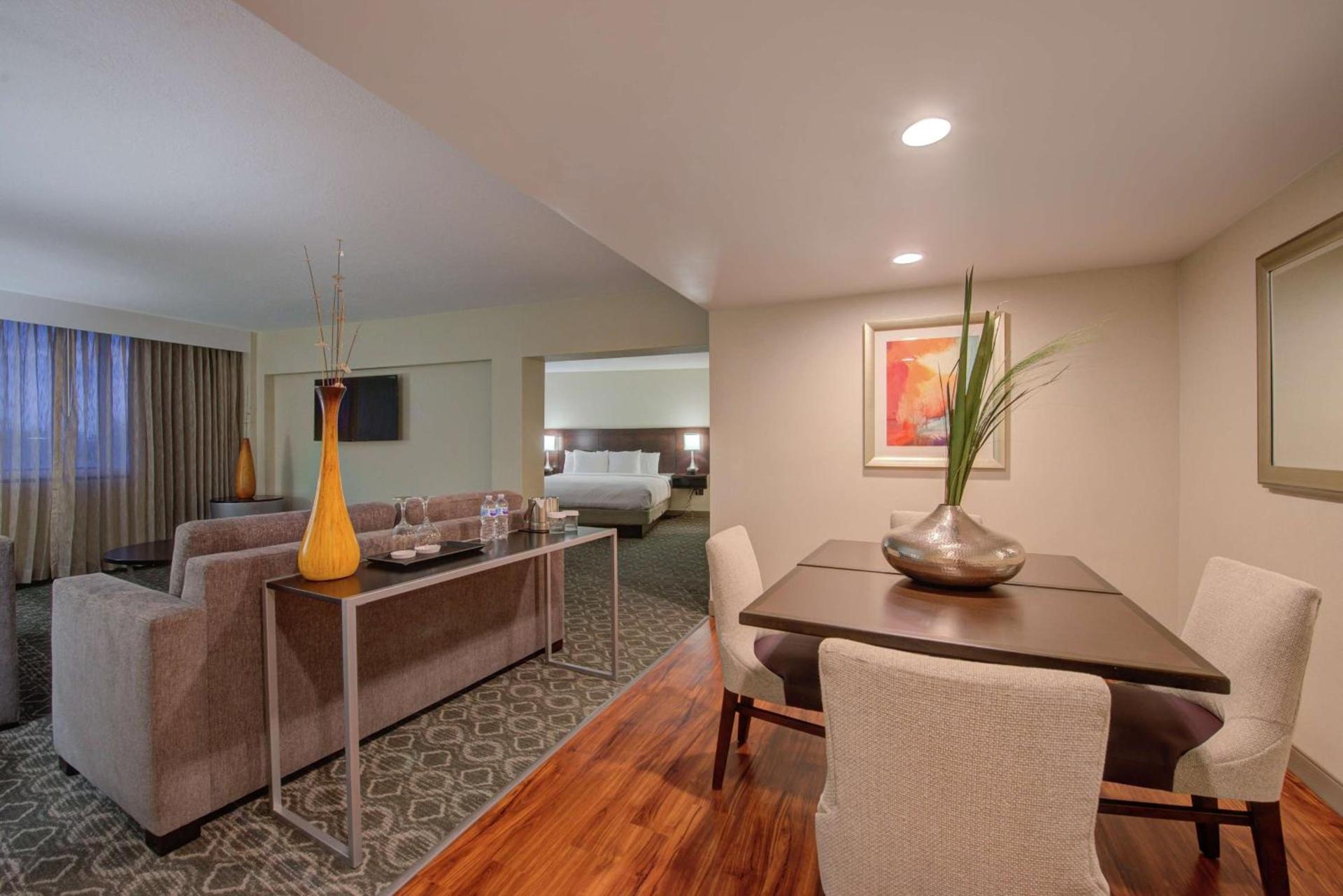 DoubleTree by Hilton Atlanta North Druid Hills/Emory Area photo 34