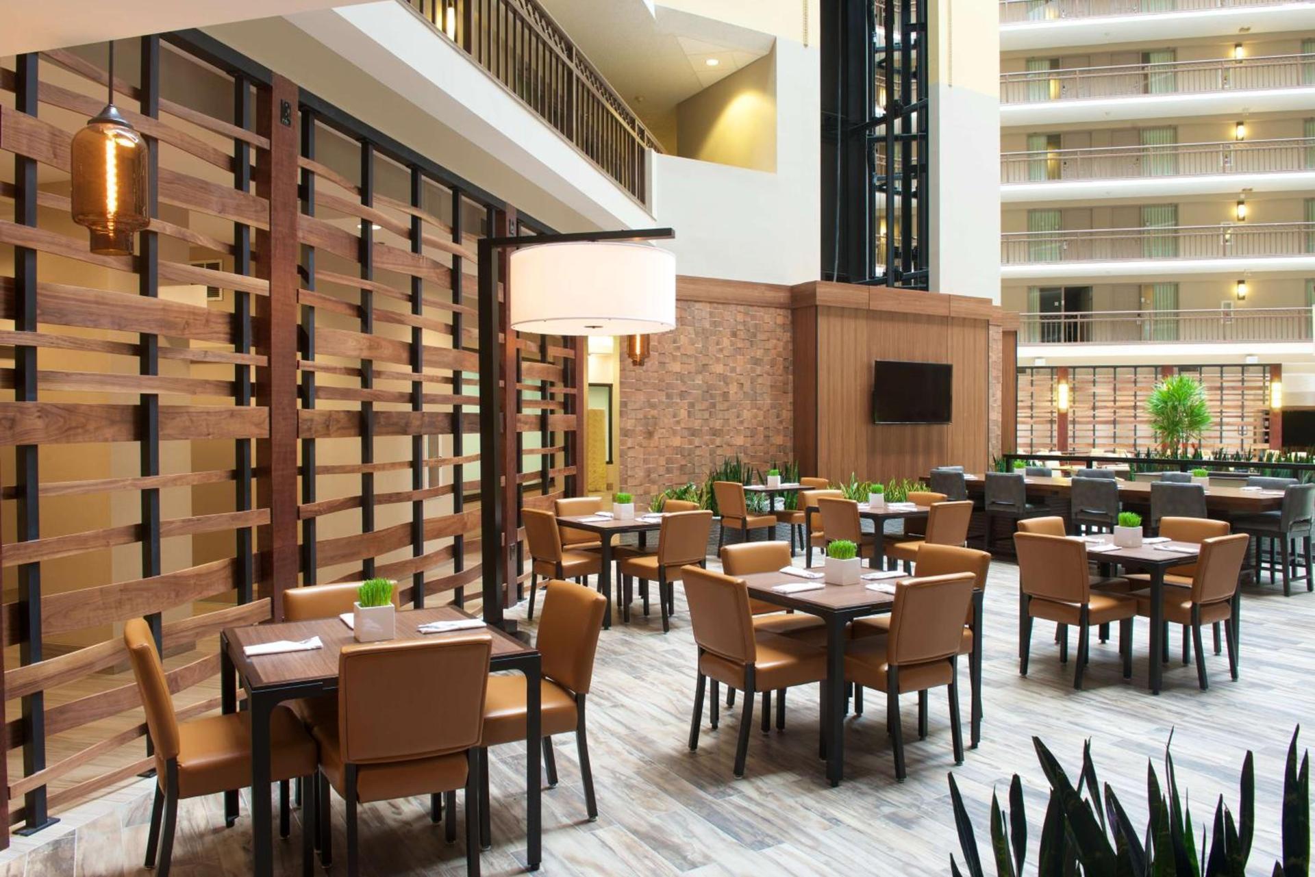 Embassy Suites by Hilton Portland Tigard photo 14