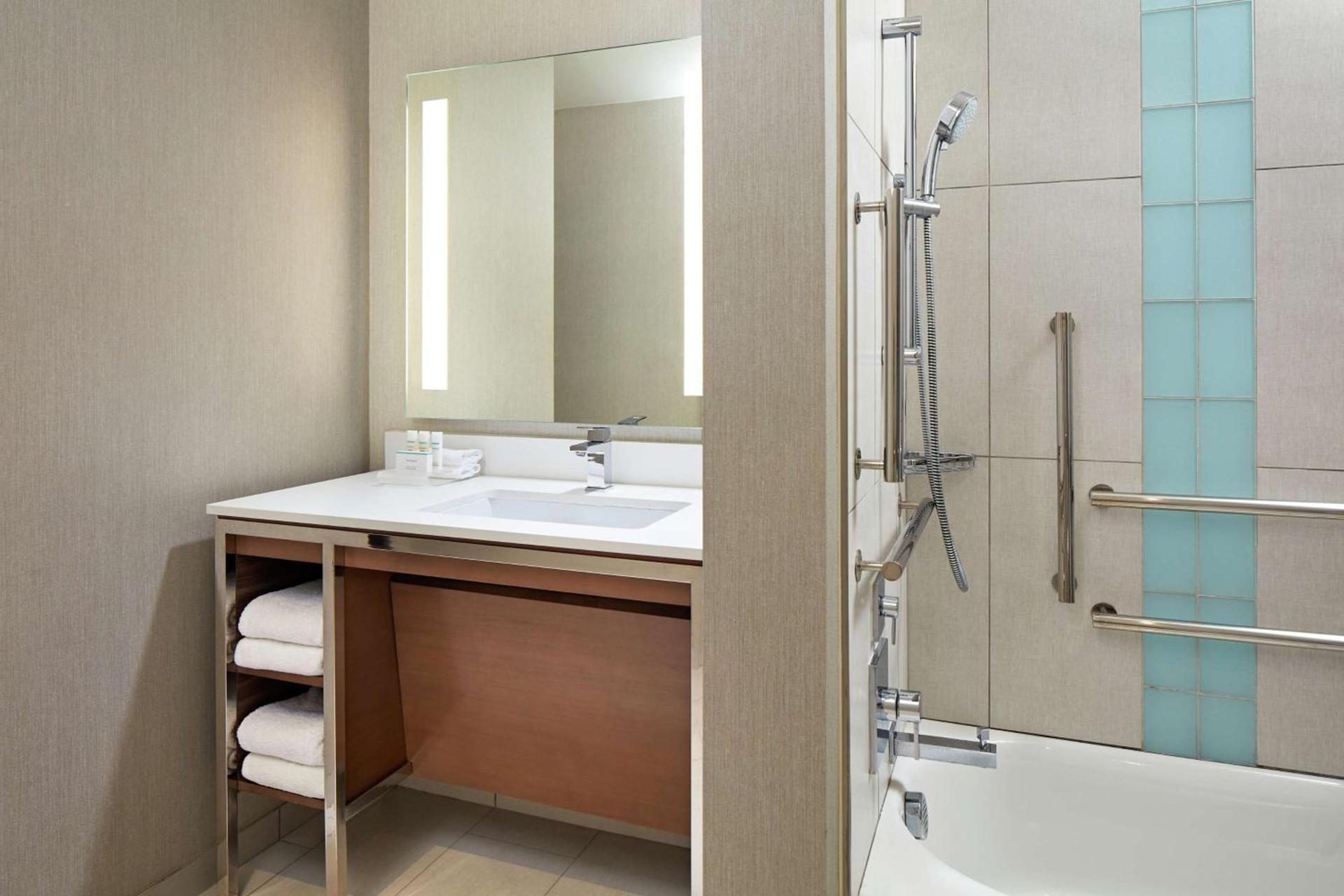 Homewood Suites by Hilton San Diego Hotel Circle/SeaWorld Area photo 19