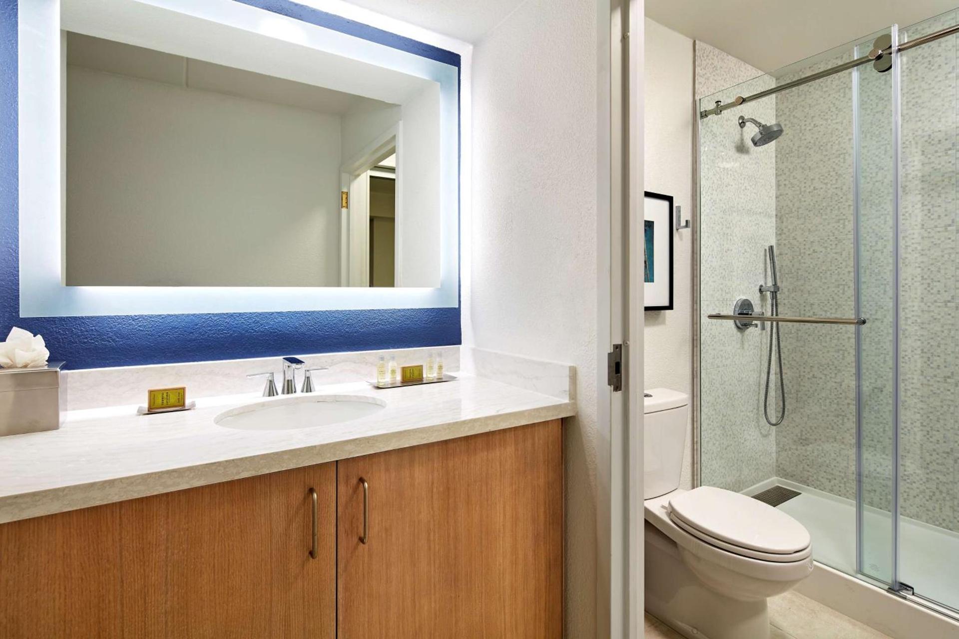 Hotel MDR Marina del Rey- a DoubleTree by Hilton photo 32