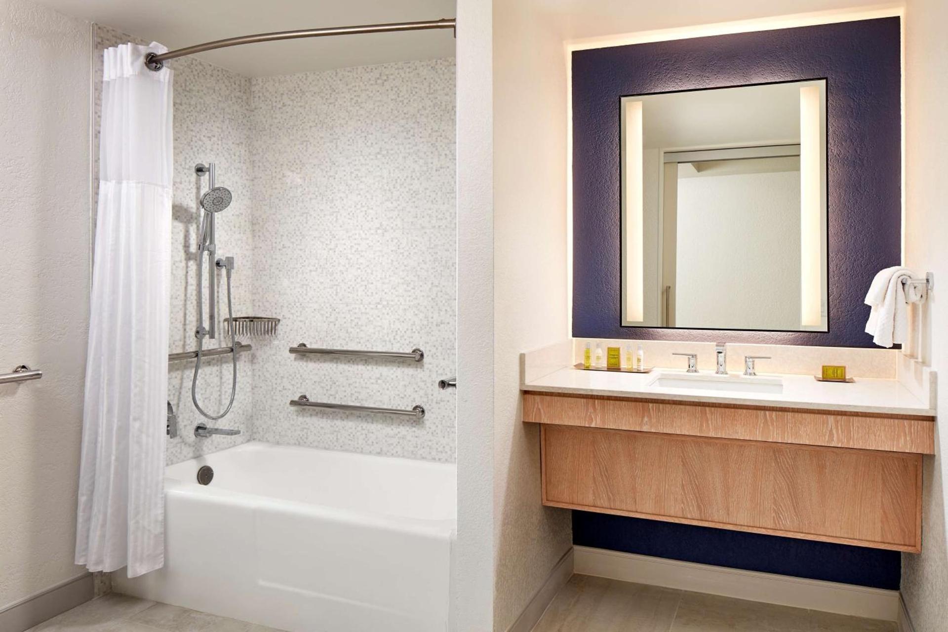 Hotel MDR Marina del Rey- a DoubleTree by Hilton photo 50