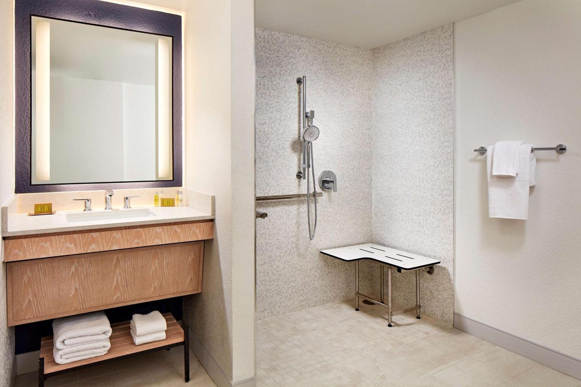 Hotel MDR Marina del Rey- a DoubleTree by Hilton photo 51