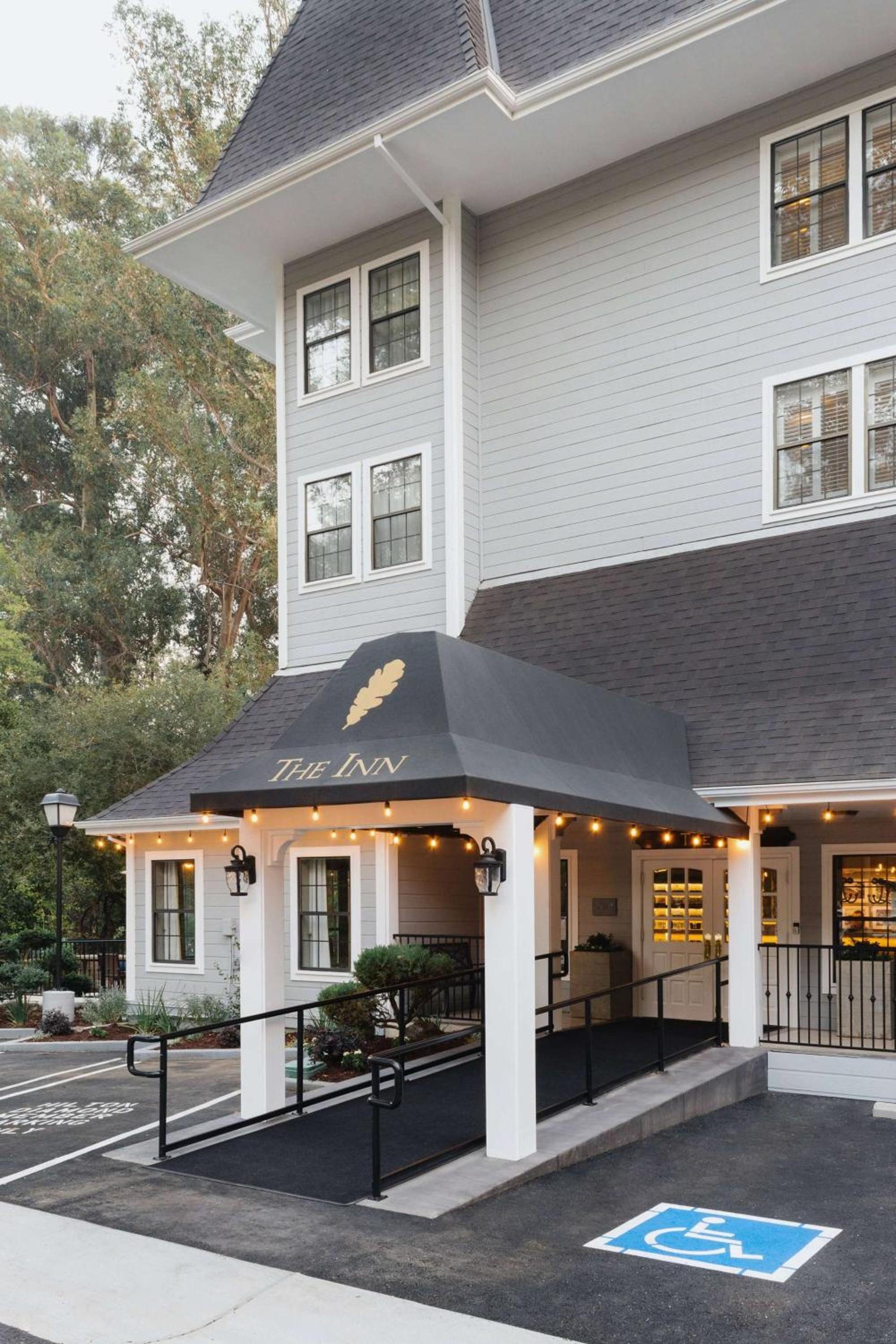 The Inn at Saratoga, Tapestry Collection by Hilton photo 8