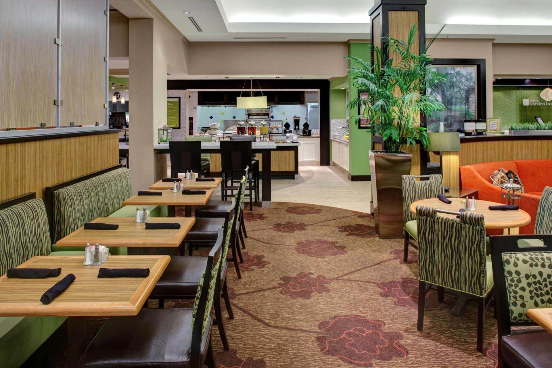 Hilton Garden Inn Atlanta North/Alpharetta photo 15
