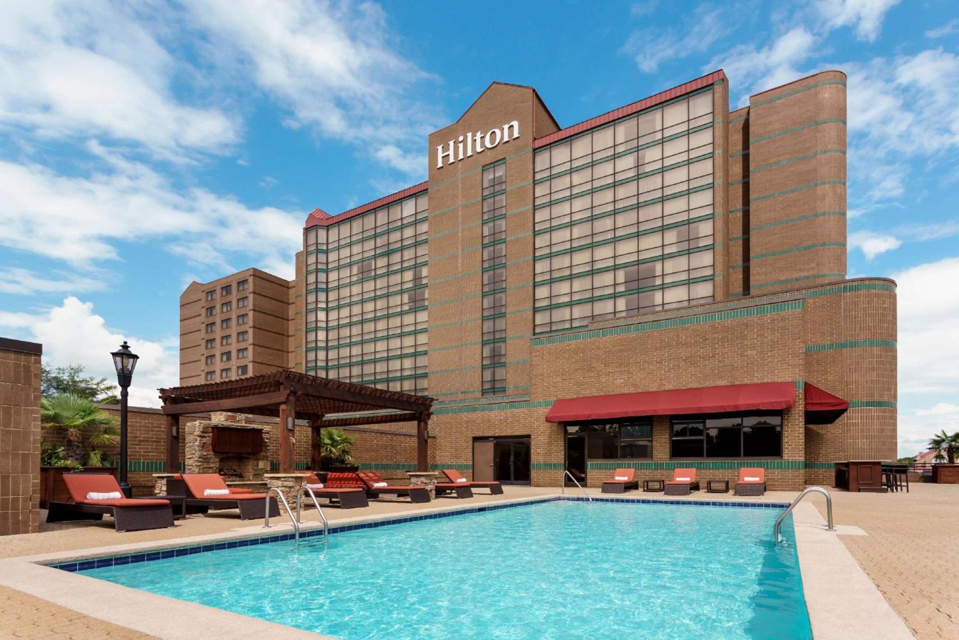 Hilton Charlotte University Place photo 10