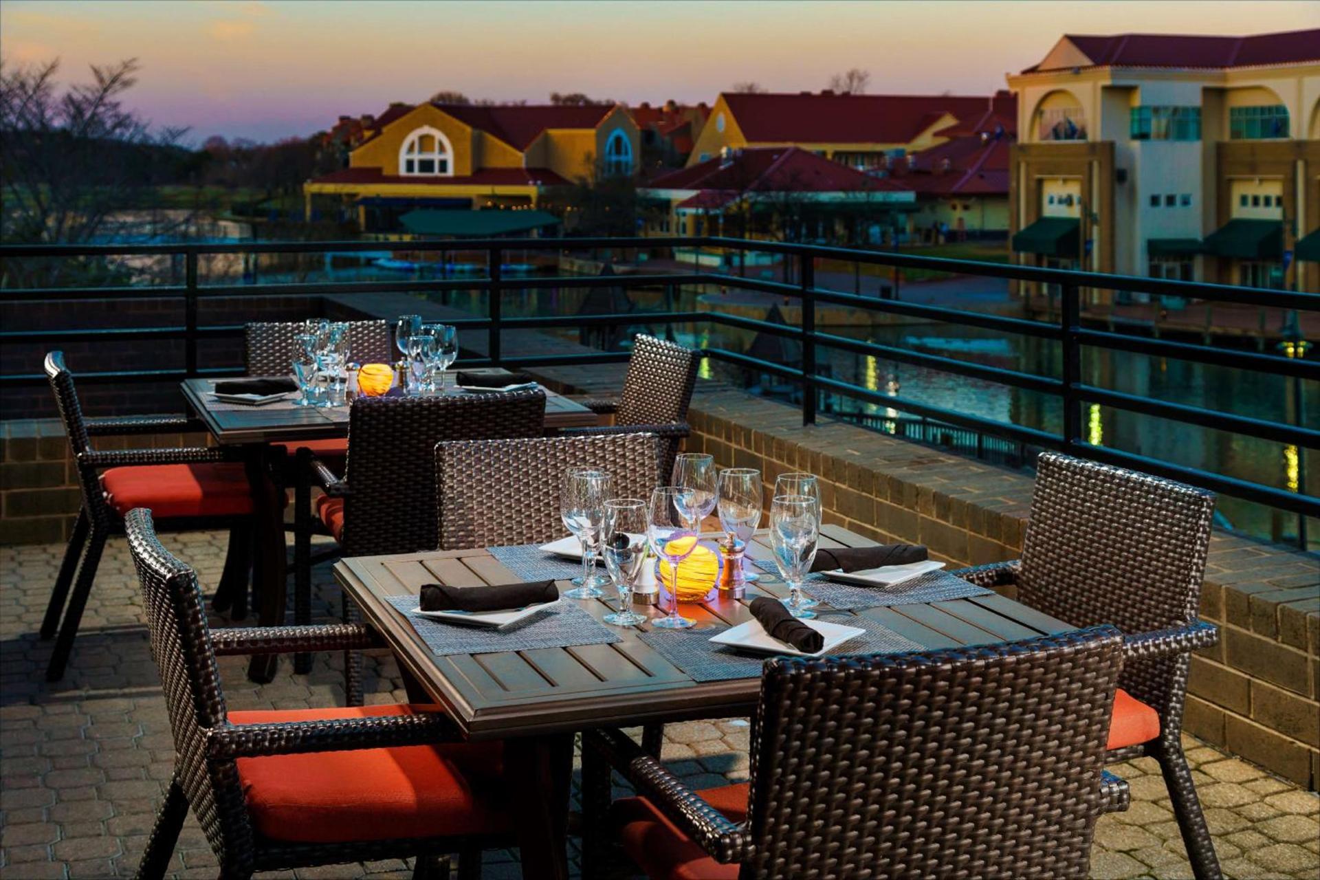 Hilton Charlotte University Place photo 15