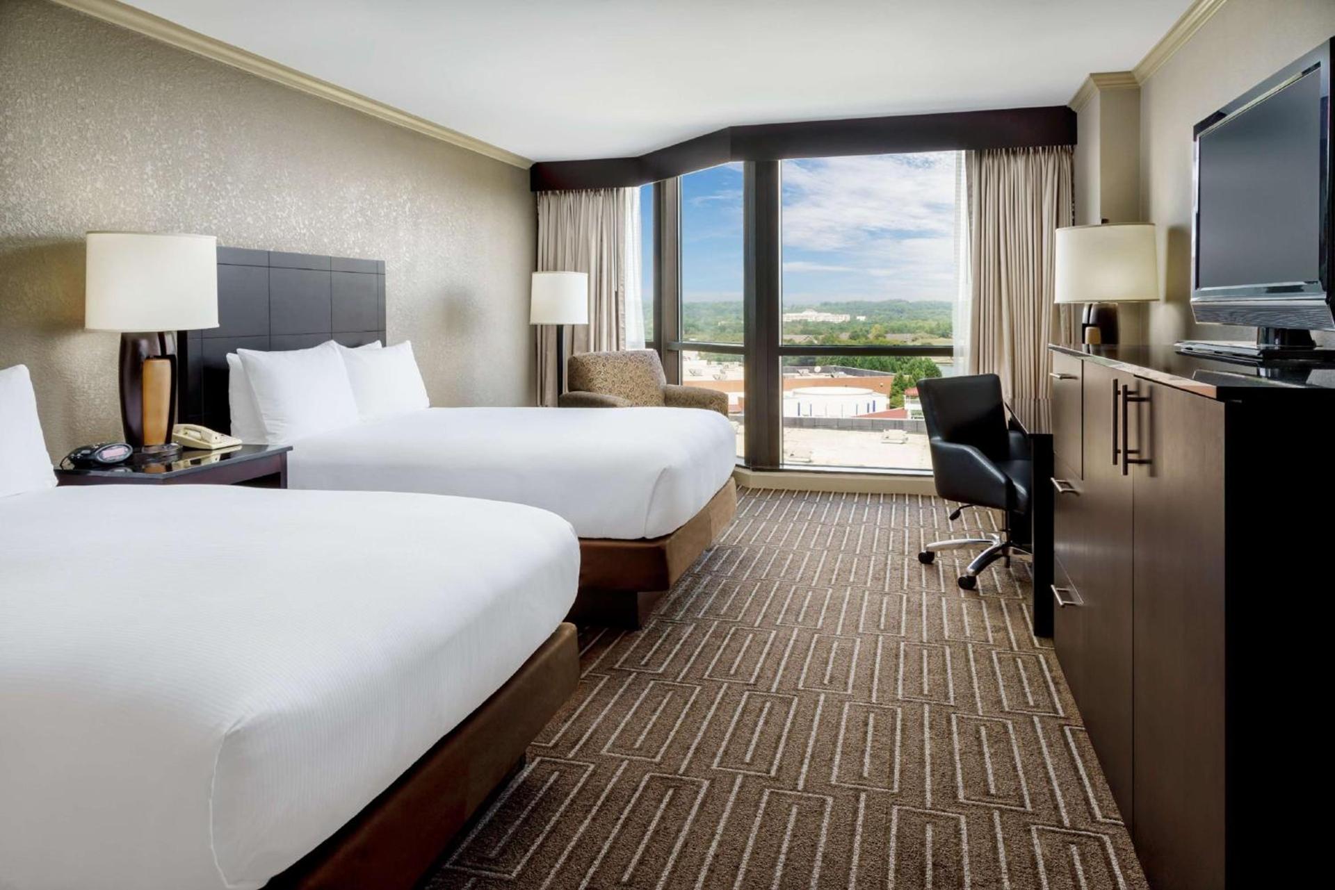 Hilton Charlotte University Place photo 39