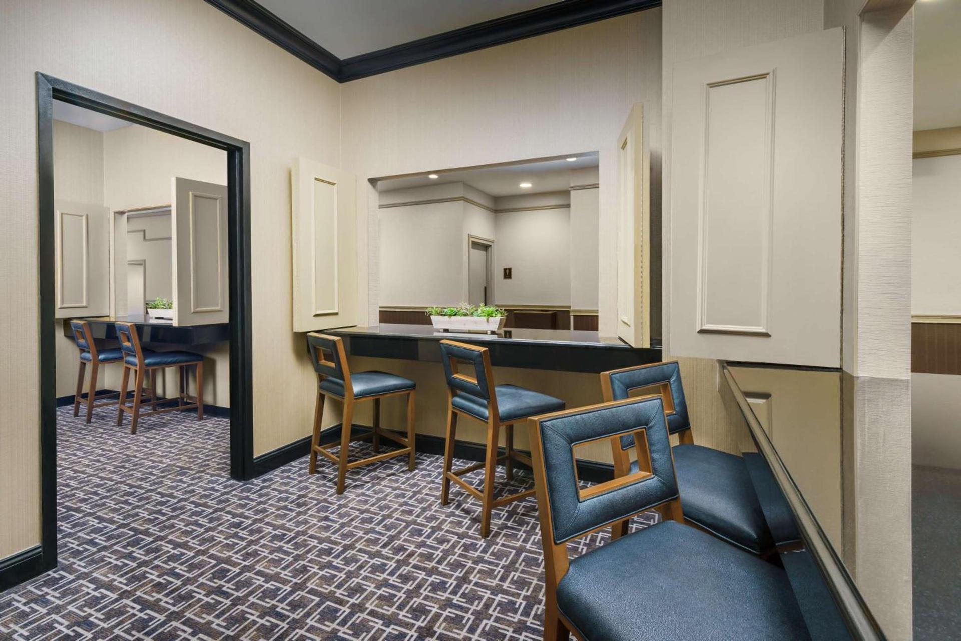 Hilton Charlotte University Place photo 45