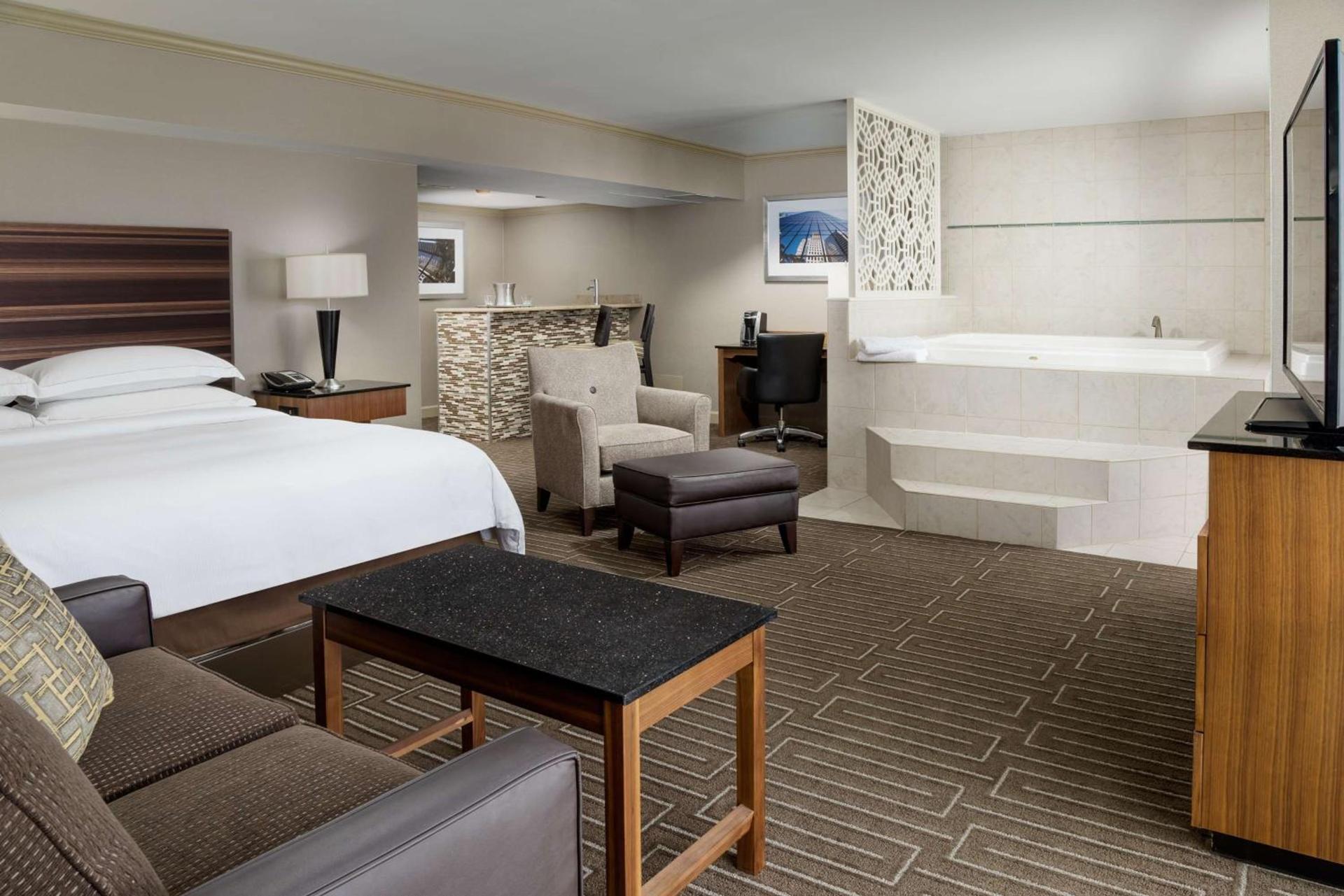 Hilton Charlotte University Place photo 42