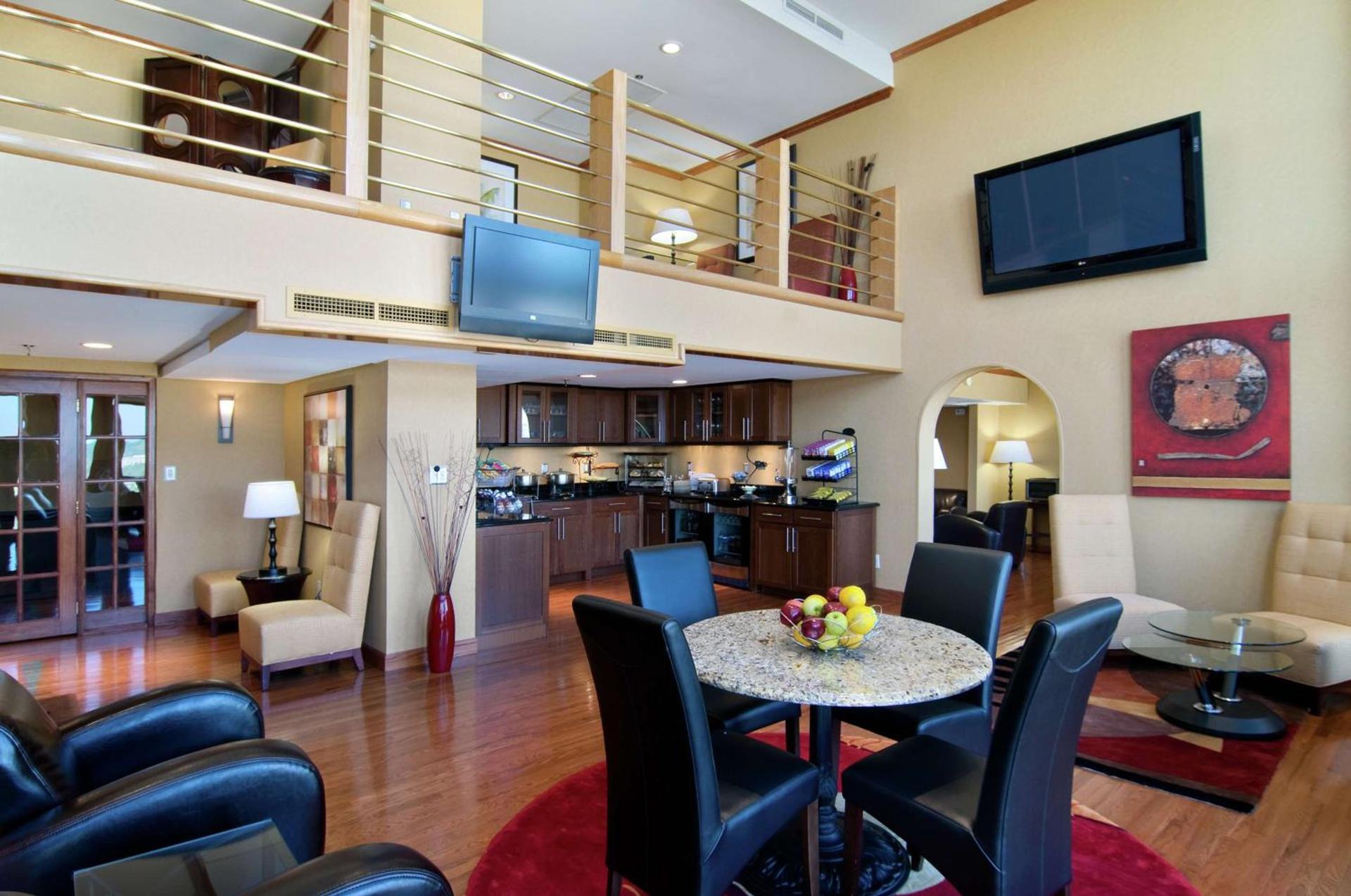 Hilton Charlotte University Place photo 61