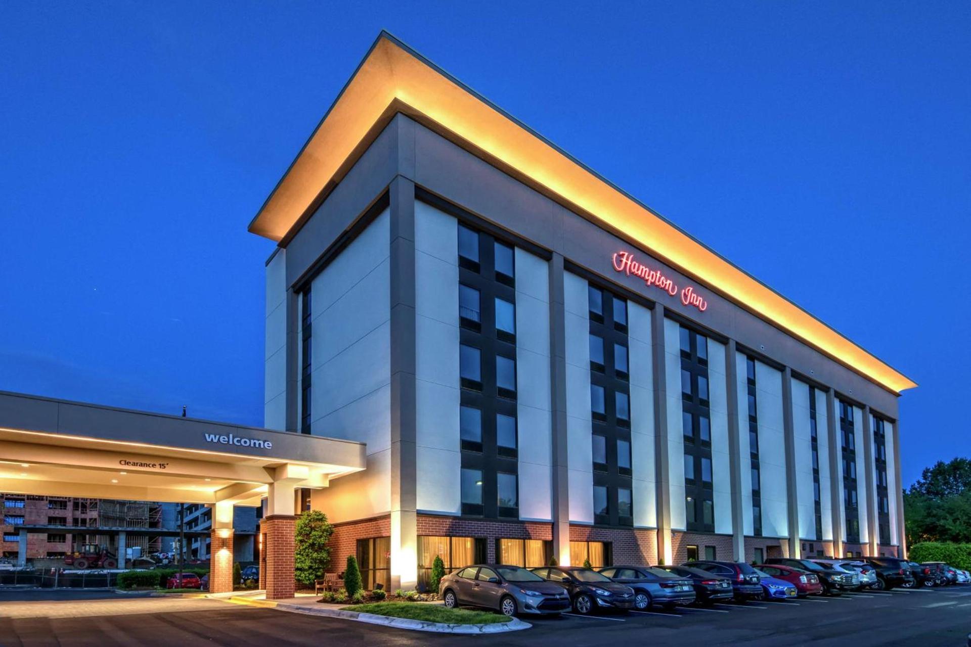 Hampton Inn Charlotte University Place photo 1