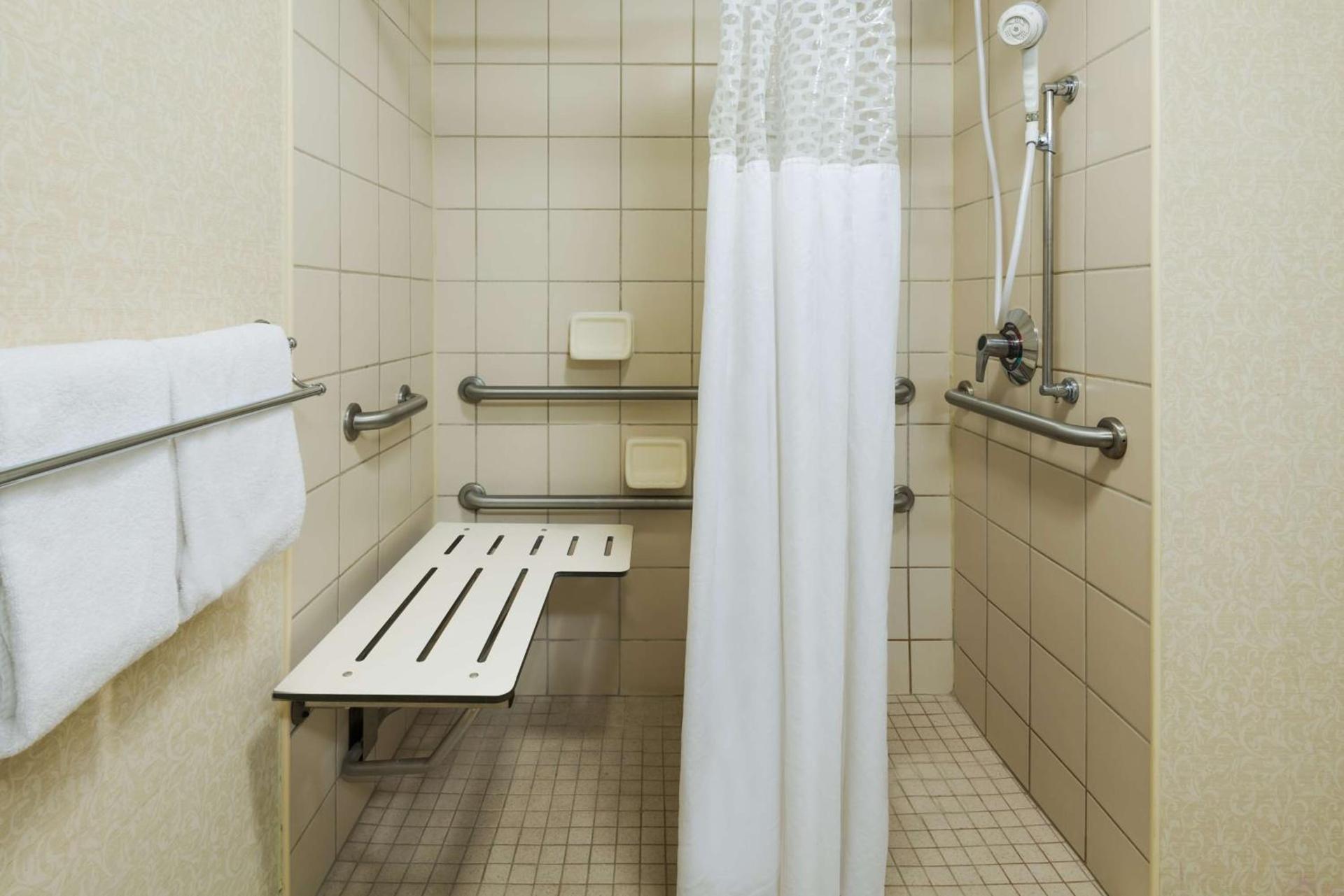 Hampton Inn Charlotte University Place photo 15