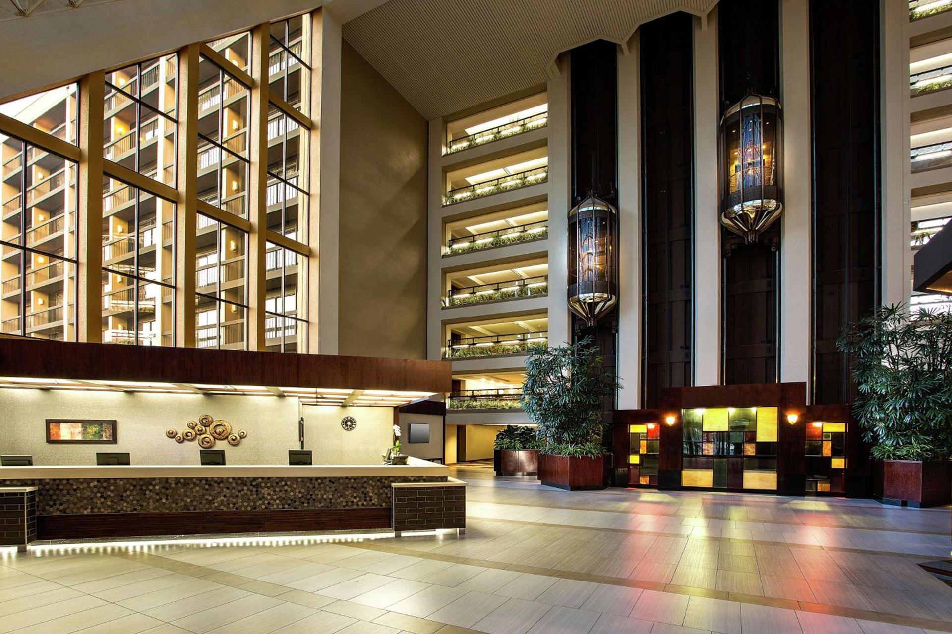 Hilton Bellevue photo 2