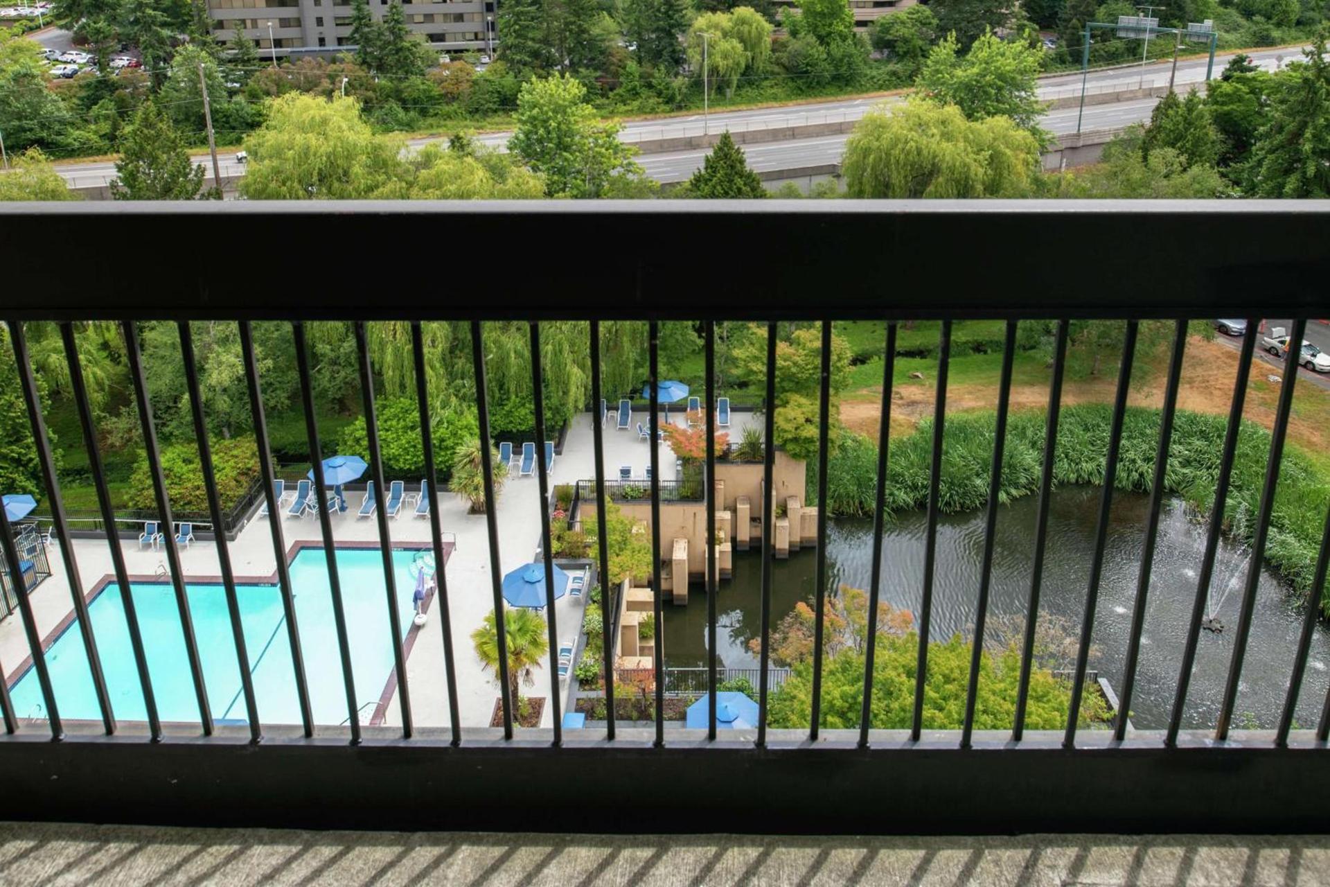 Hilton Bellevue photo 21