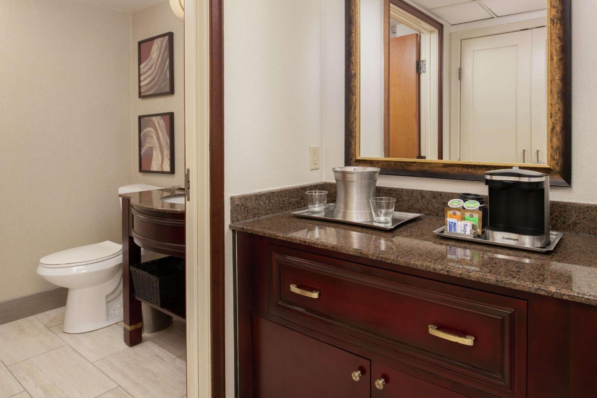 Hilton Bellevue photo 50