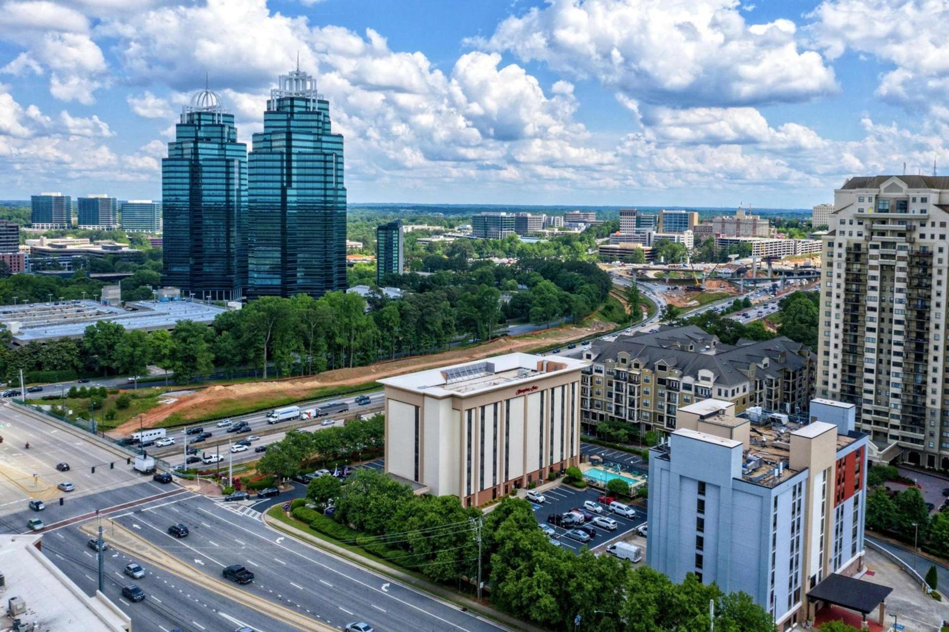 Hampton Inn Atlanta Perimeter Center photo 2