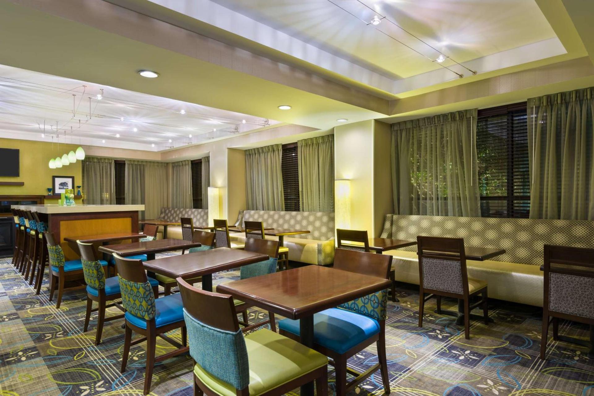 Hampton Inn Atlanta Perimeter Center photo 8