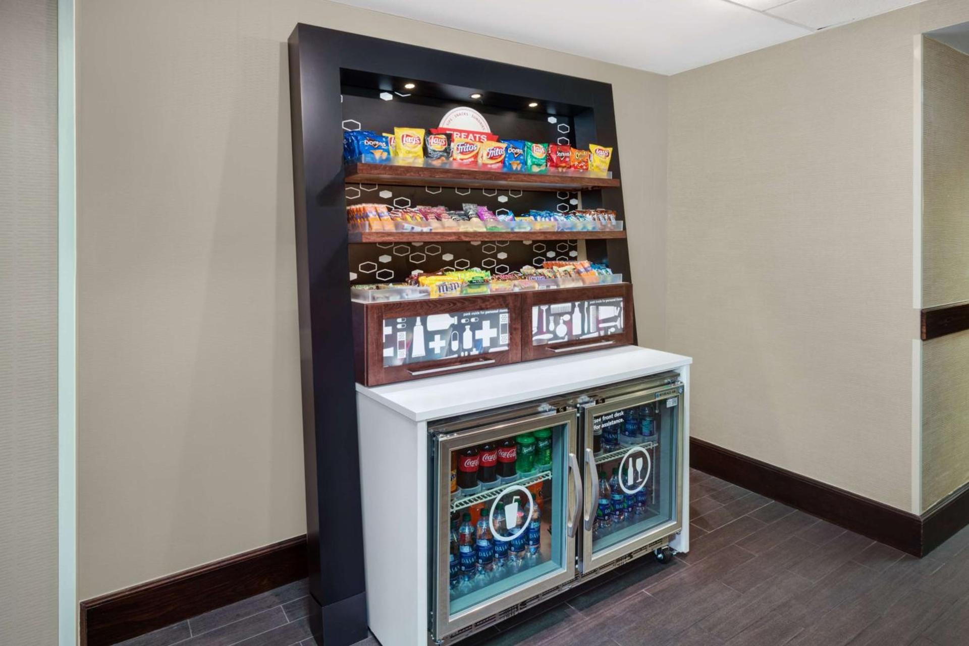 Hampton Inn Atlanta Perimeter Center photo 10
