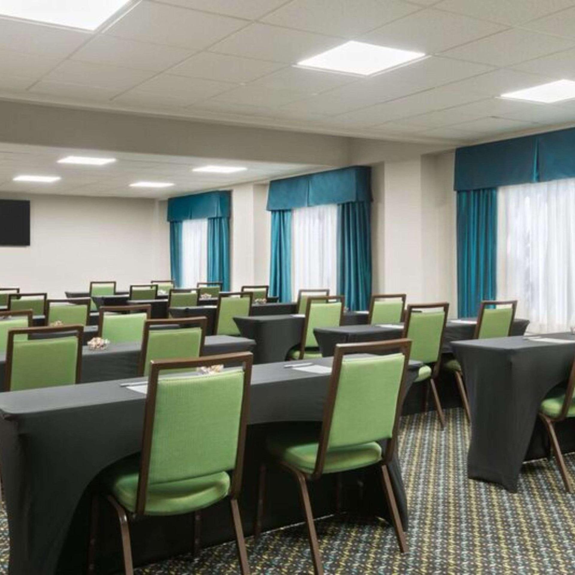 Hampton Inn Atlanta Perimeter Center photo 20