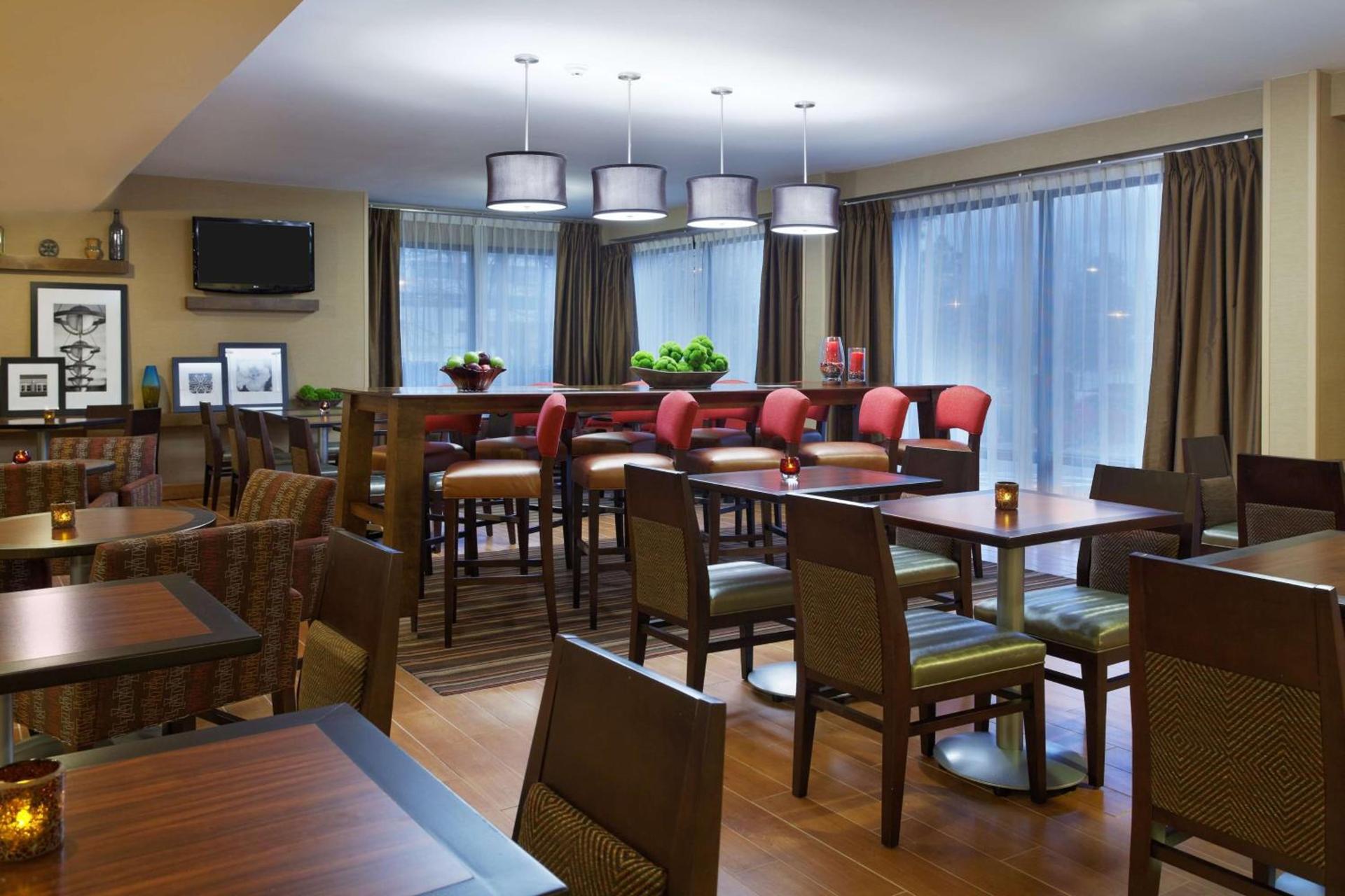 Hampton Inn Raleigh Cary photo 6