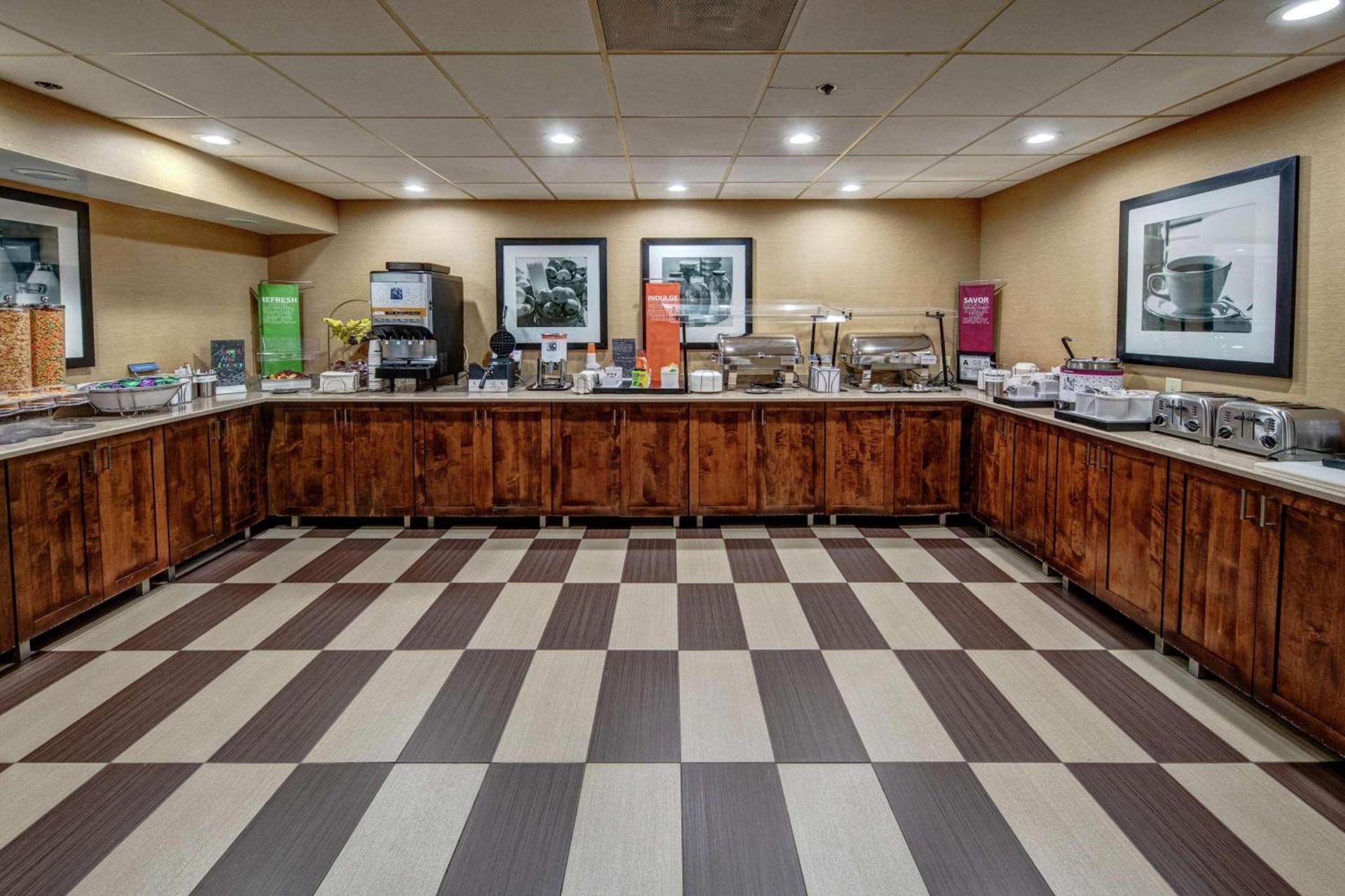 Hampton Inn Raleigh Cary photo 8