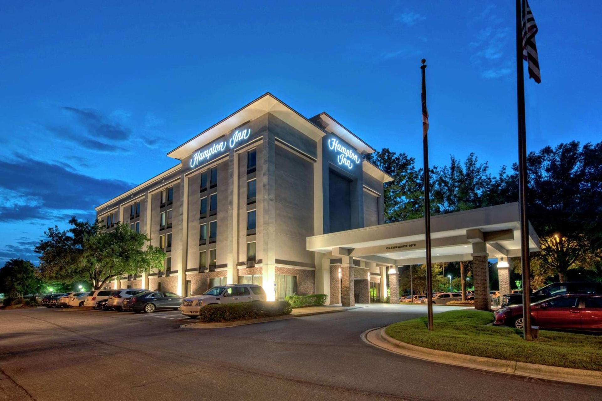 Hampton Inn Raleigh Cary photo 2