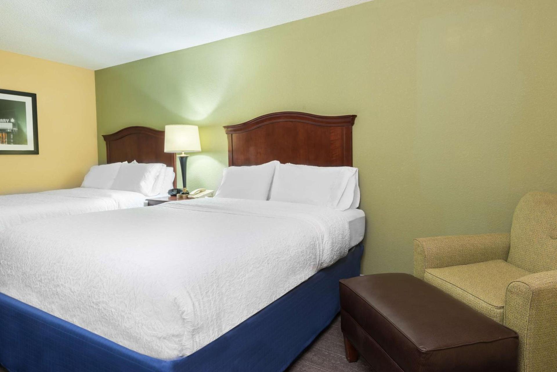 Hampton Inn Raleigh Cary photo 20