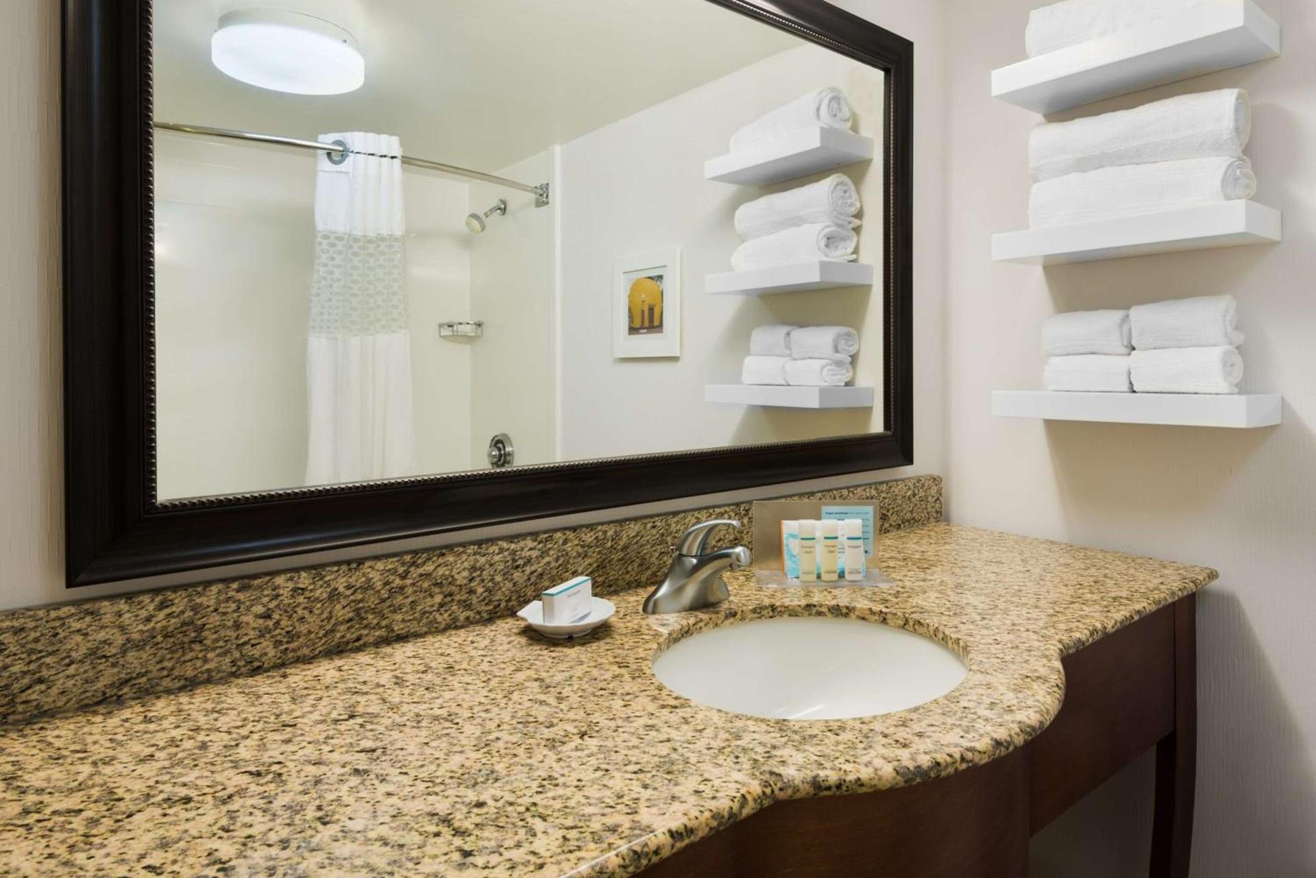 Hampton Inn Raleigh Cary photo 16