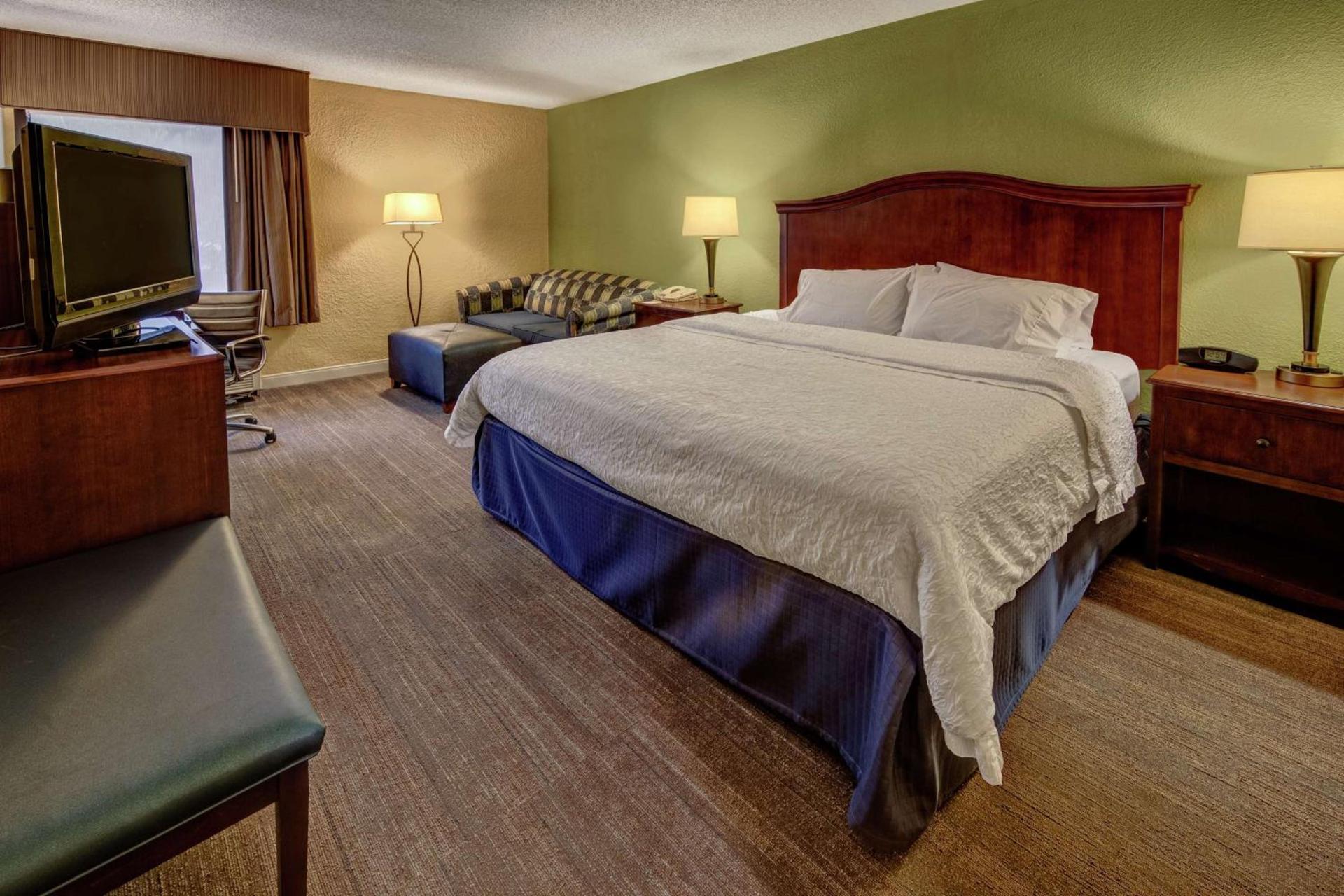 Hampton Inn Raleigh Cary photo 29