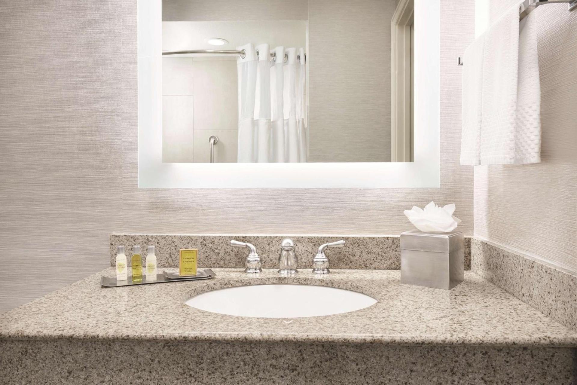 DoubleTree by Hilton Colorado Springs photo 56