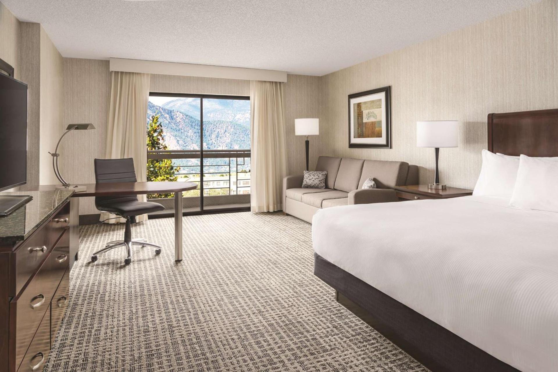 DoubleTree by Hilton Colorado Springs photo 57