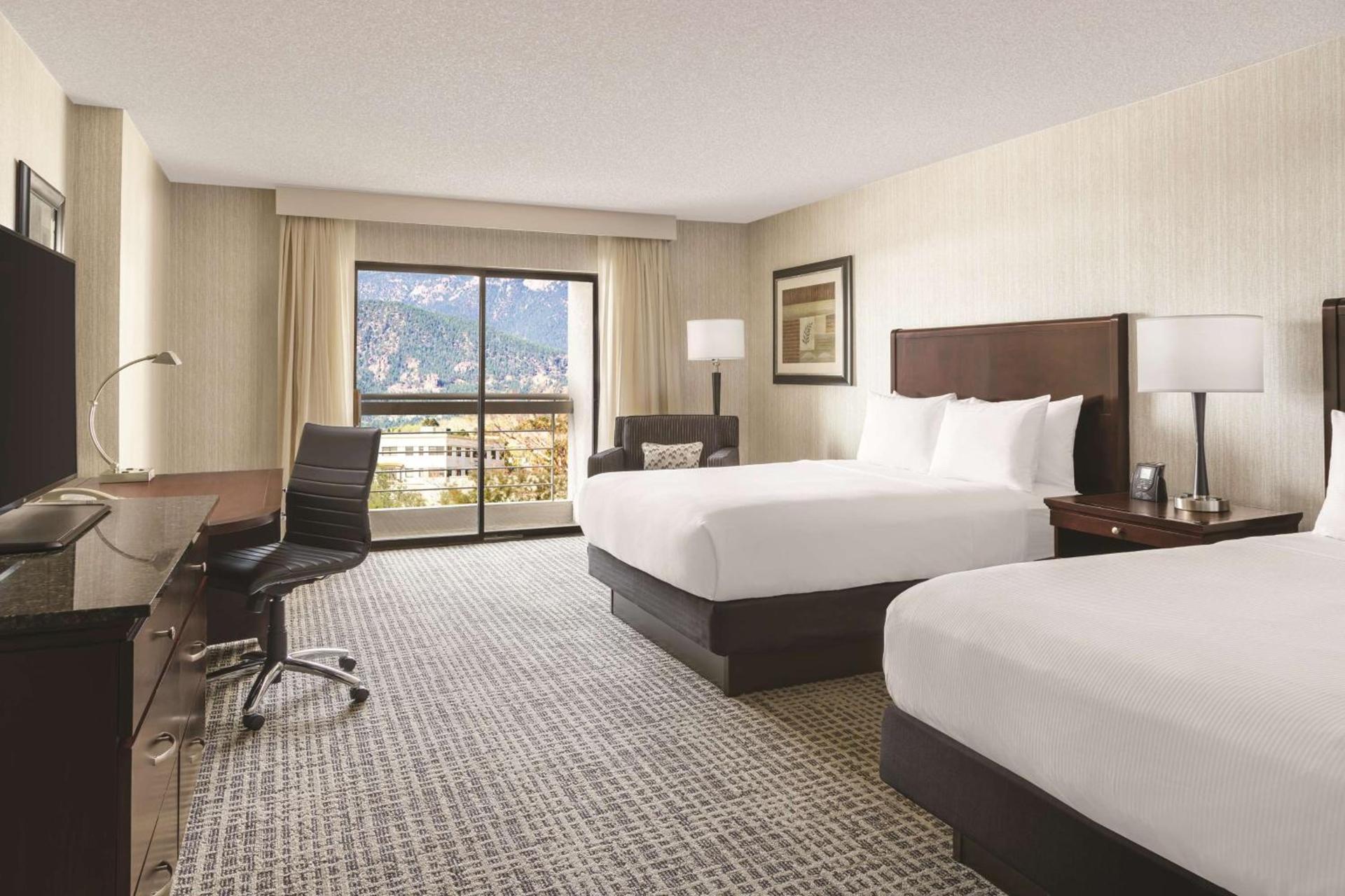 DoubleTree by Hilton Colorado Springs photo 59