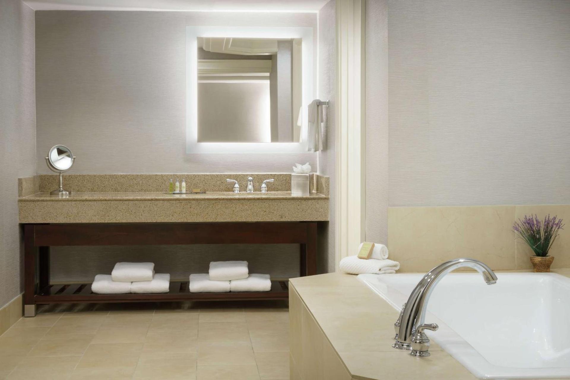 DoubleTree by Hilton Colorado Springs photo 61