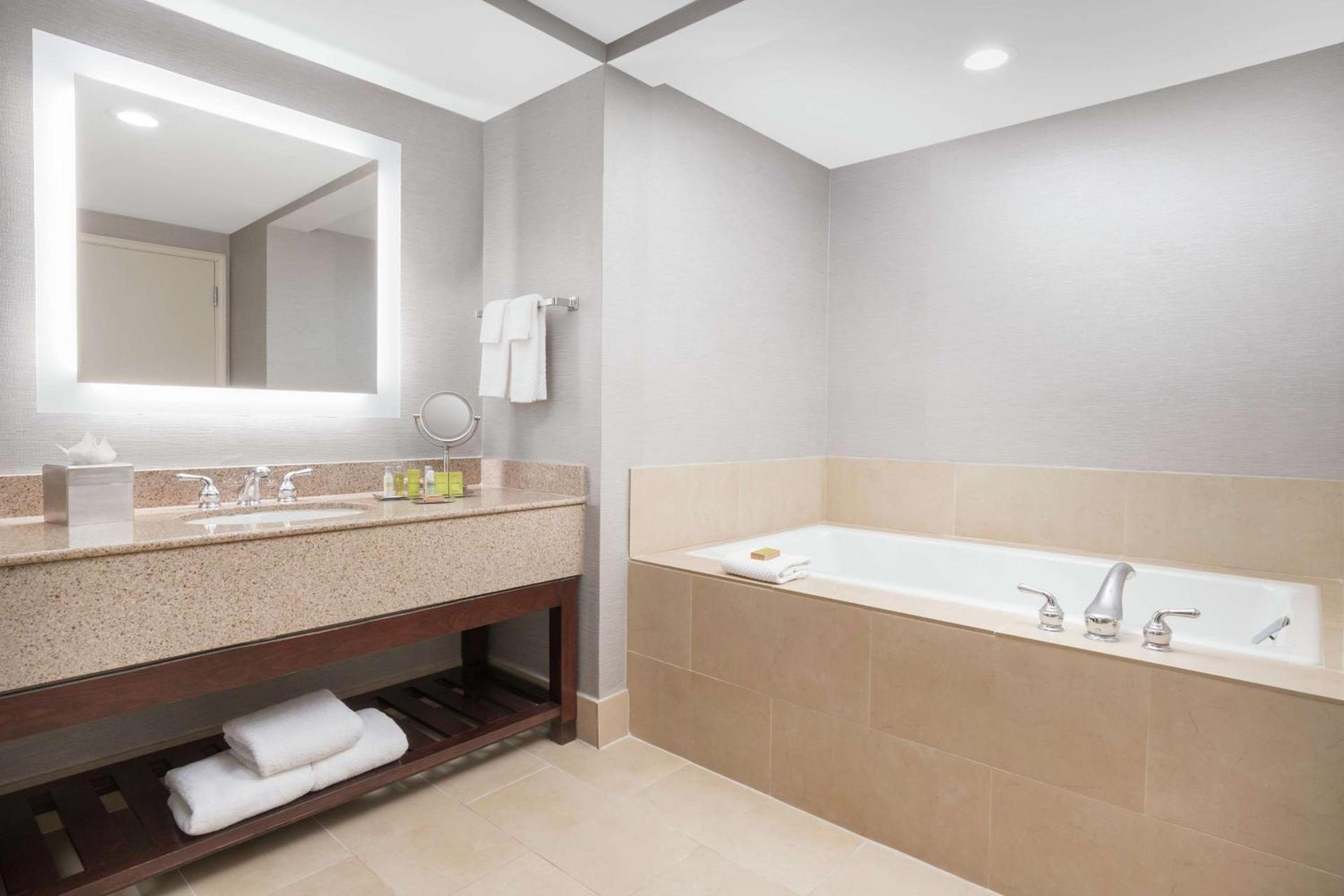 DoubleTree by Hilton Colorado Springs photo 62