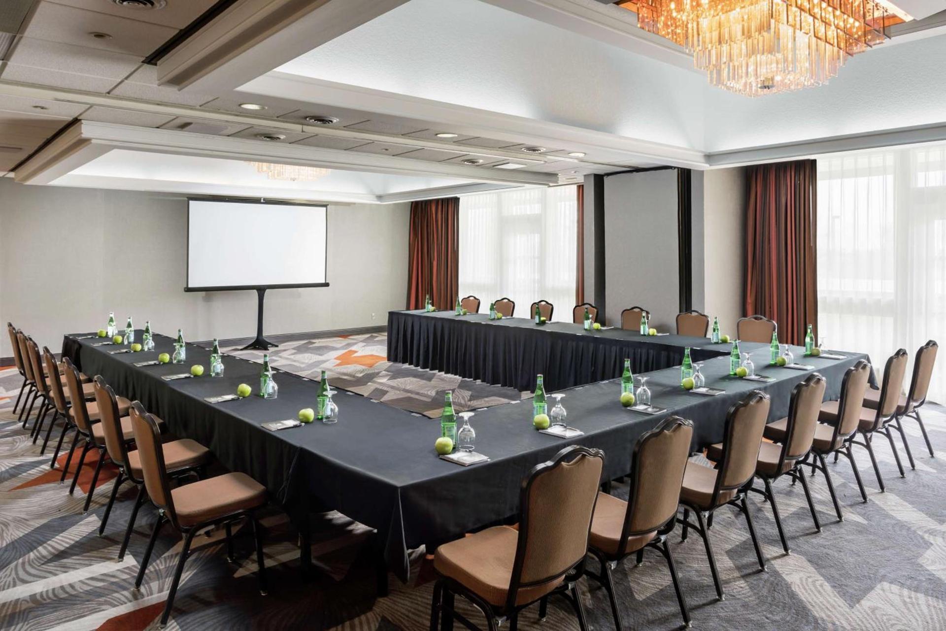 DoubleTree by Hilton Colorado Springs photo 32