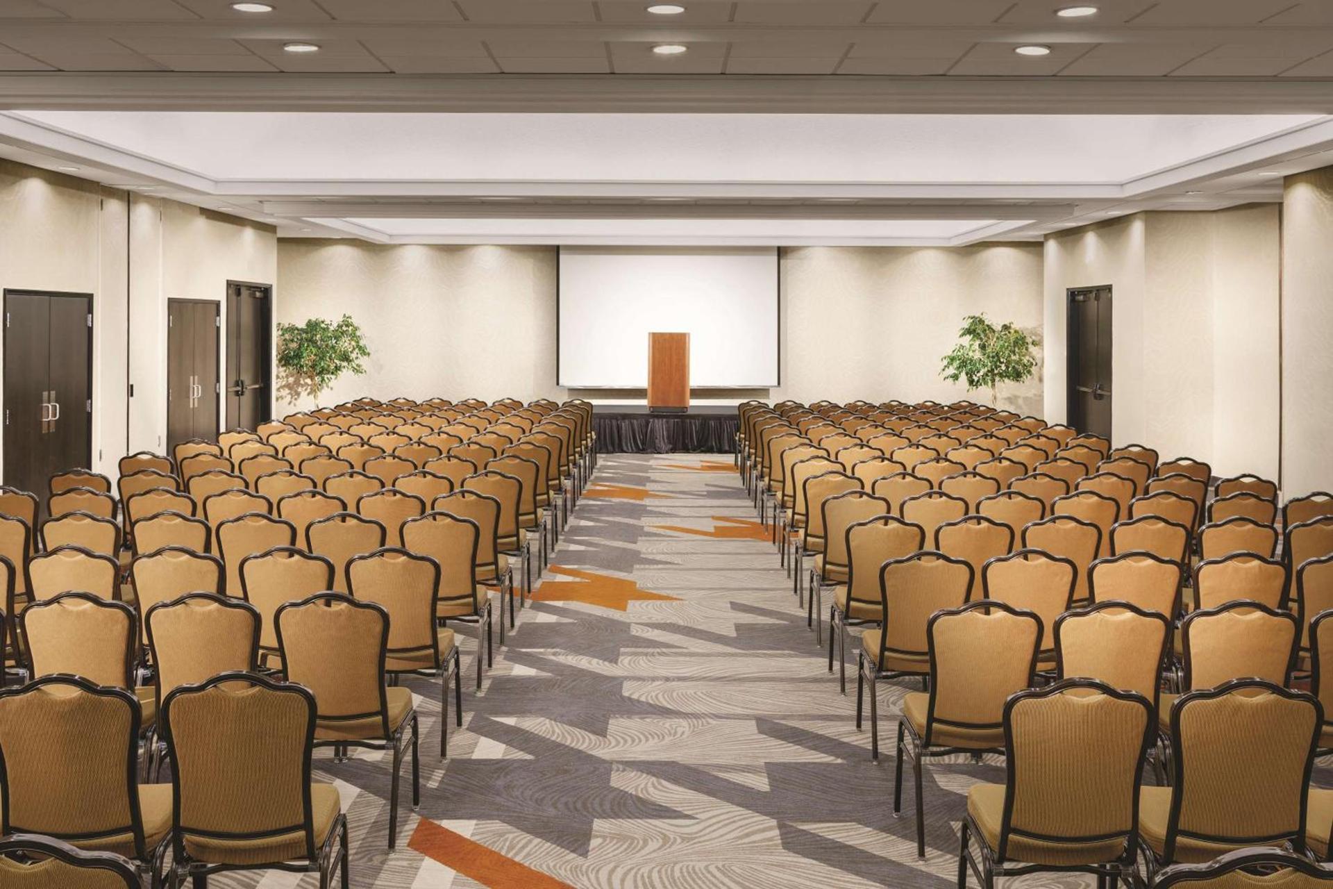 DoubleTree by Hilton Colorado Springs photo 35