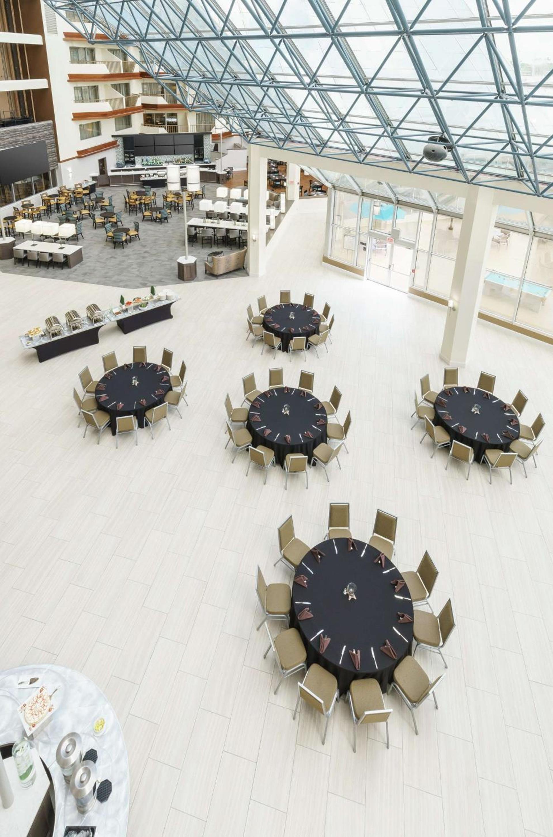 DoubleTree by Hilton Orlando Airport Hotel photo 5
