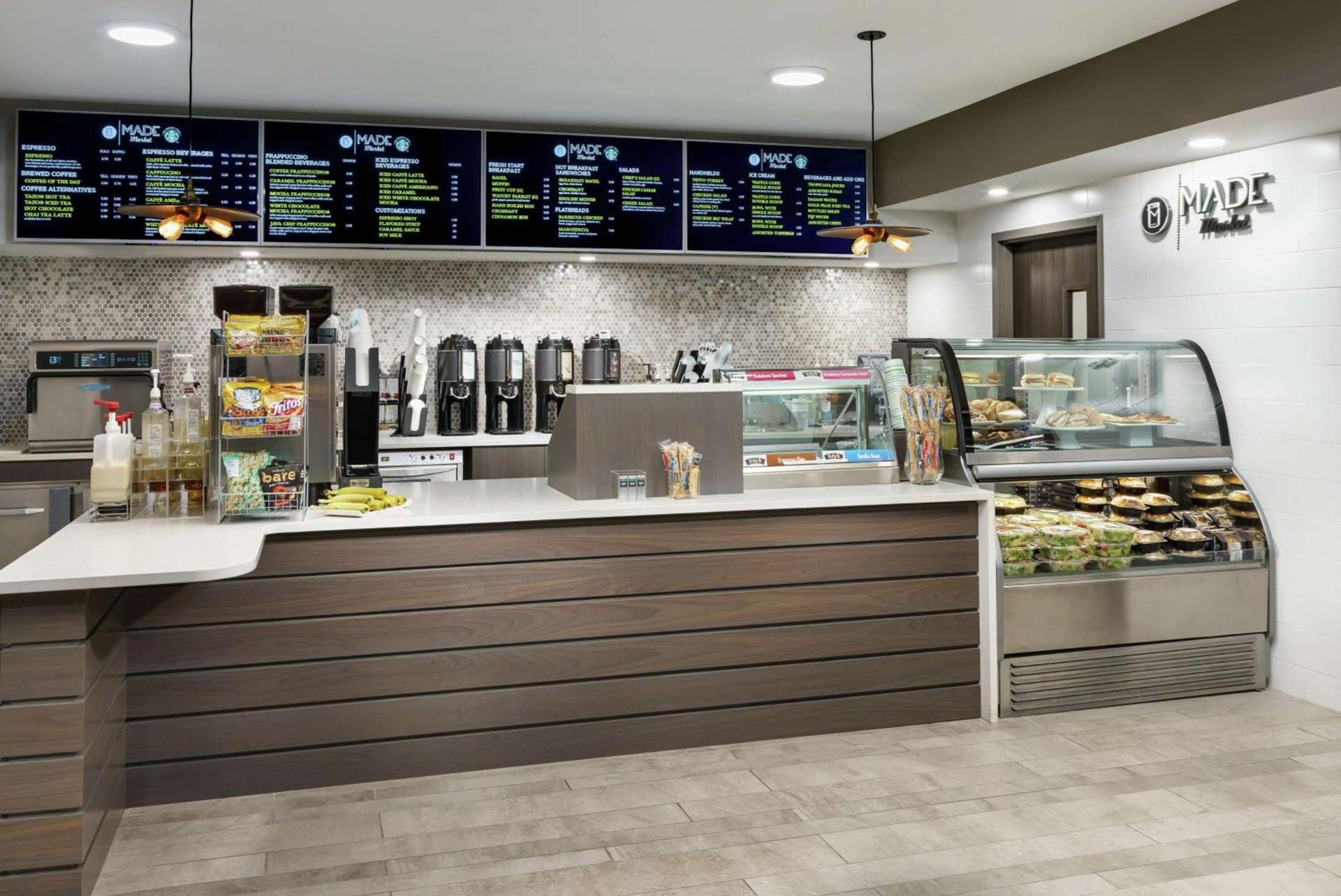 DoubleTree by Hilton Orlando Airport Hotel photo 10