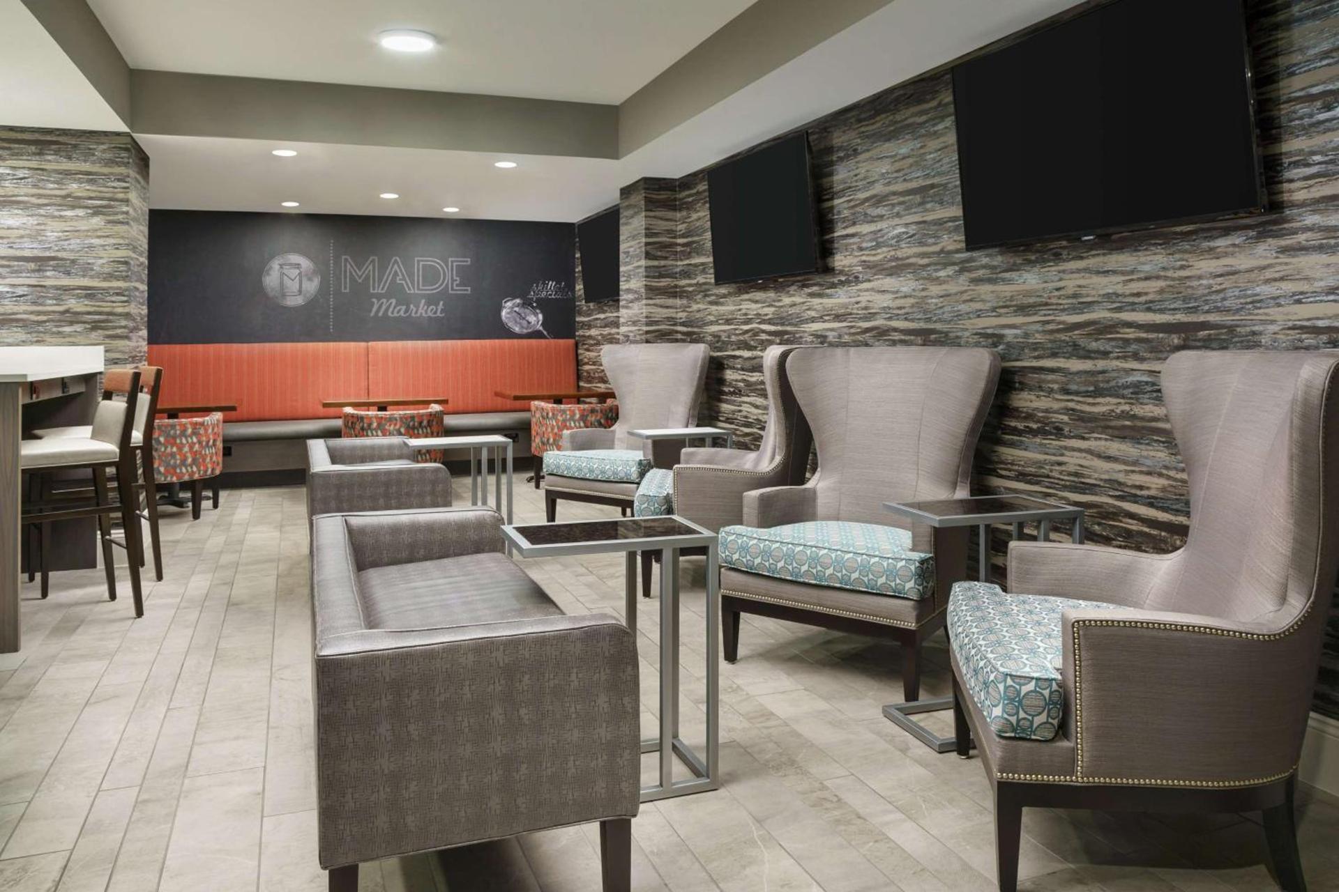 DoubleTree by Hilton Orlando Airport Hotel photo 14