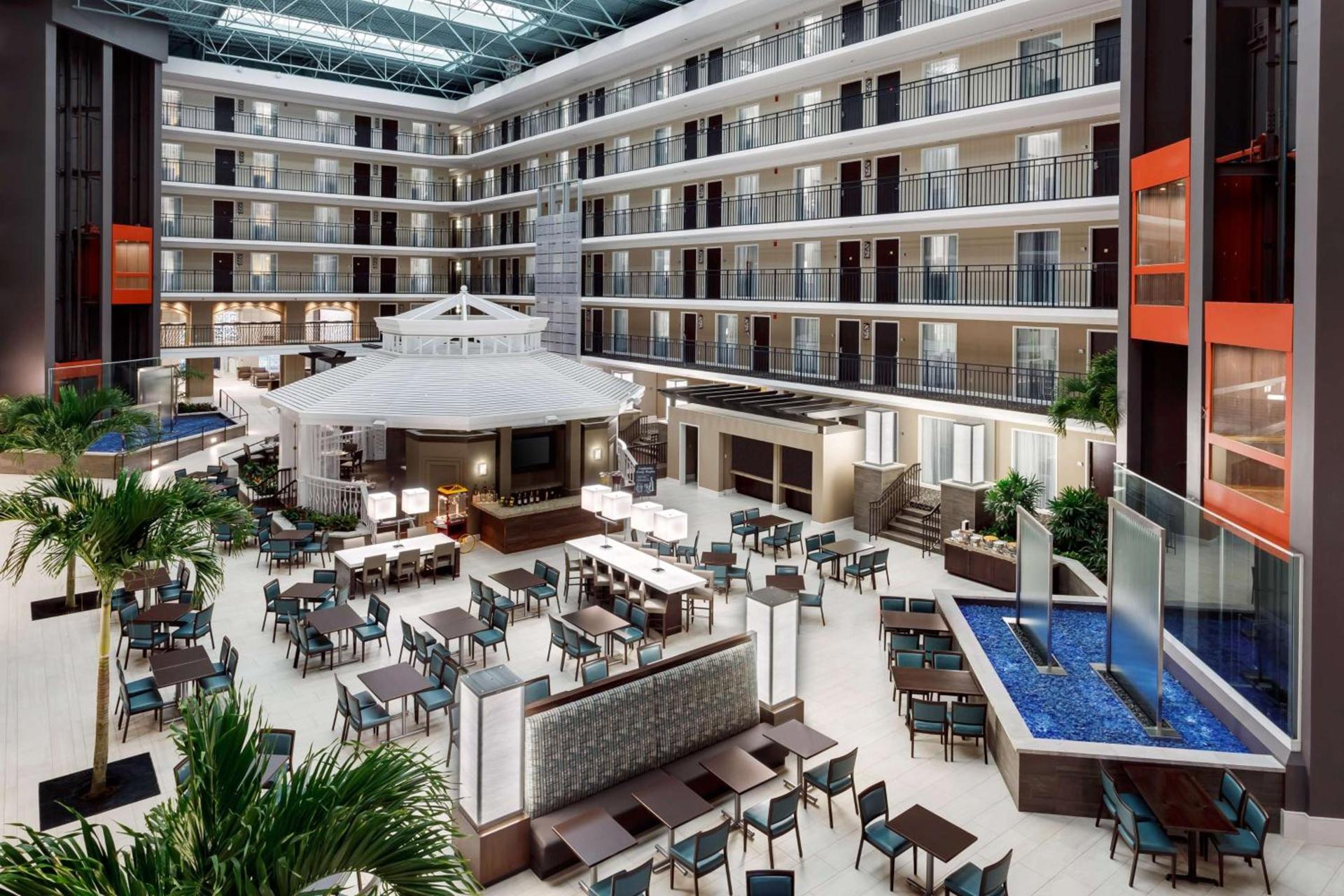 Embassy Suites by Hilton Orlando Lake Buena Vista Resort photo 7