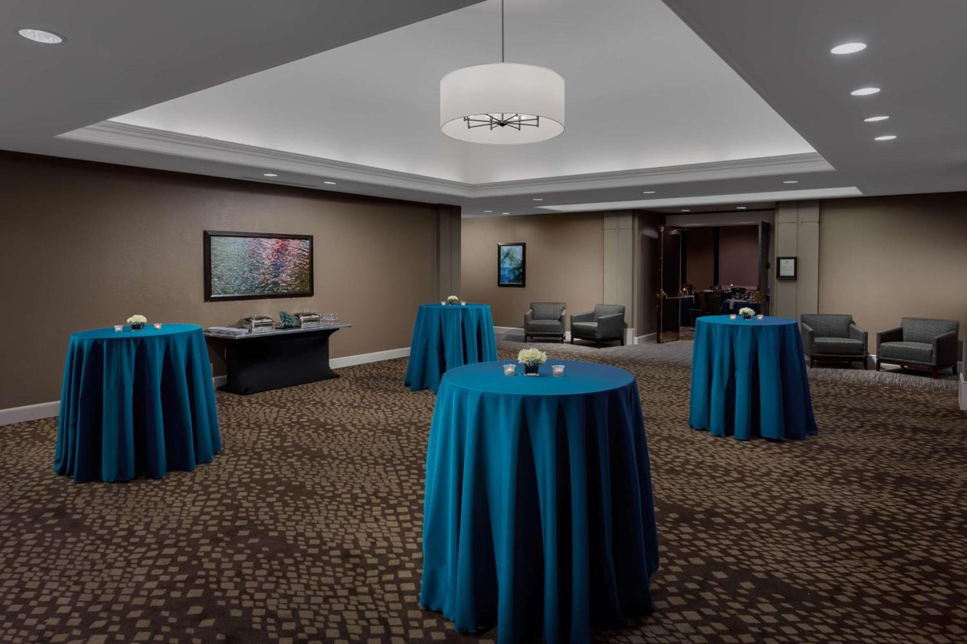 Embassy Suites by Hilton Orlando Lake Buena Vista Resort photo 33