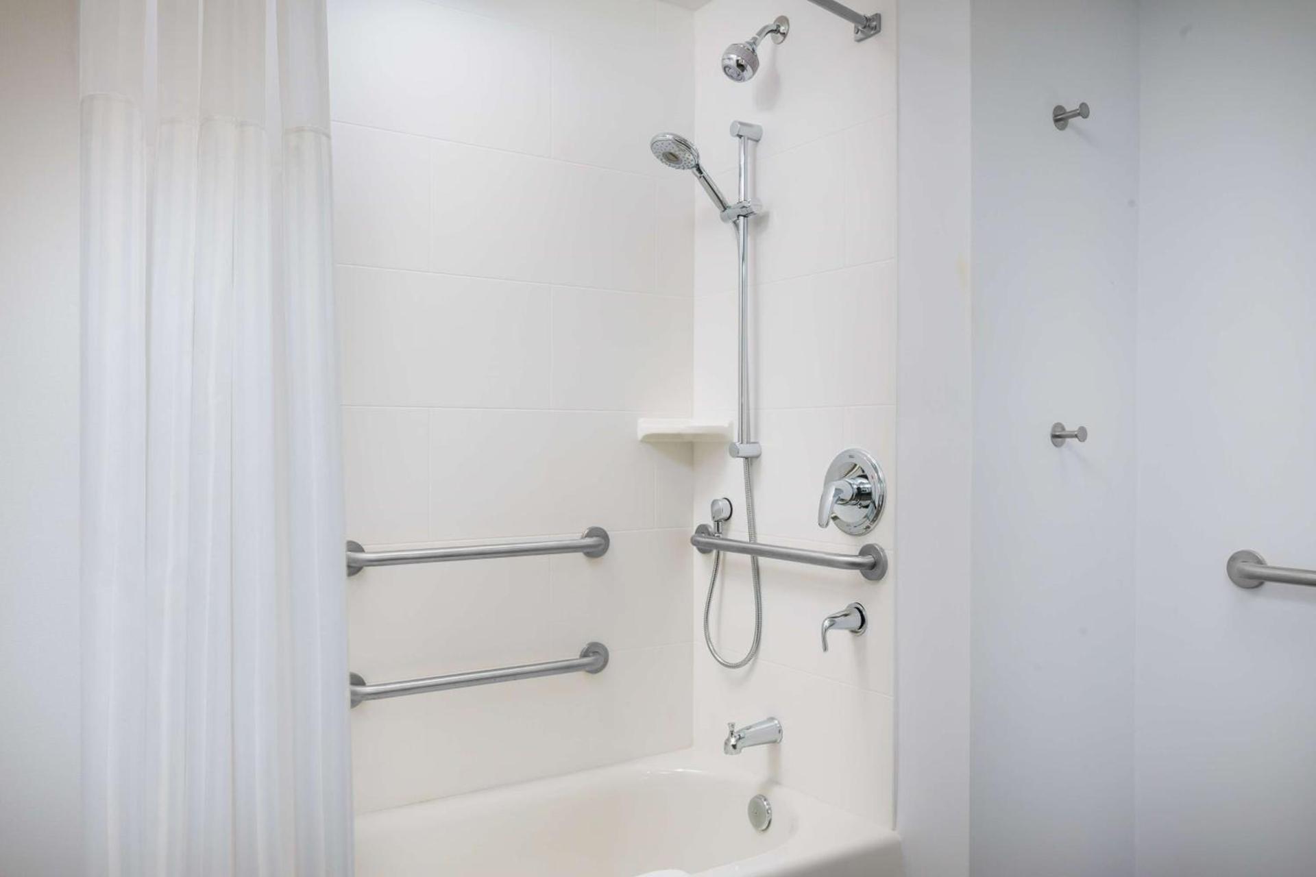 Hilton Garden Inn Apopka City Center, Fl photo 15