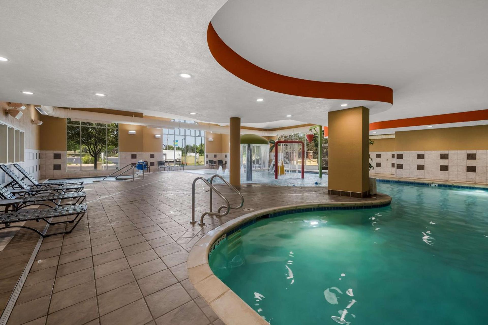 Hilton Garden Inn Rockford photo 13