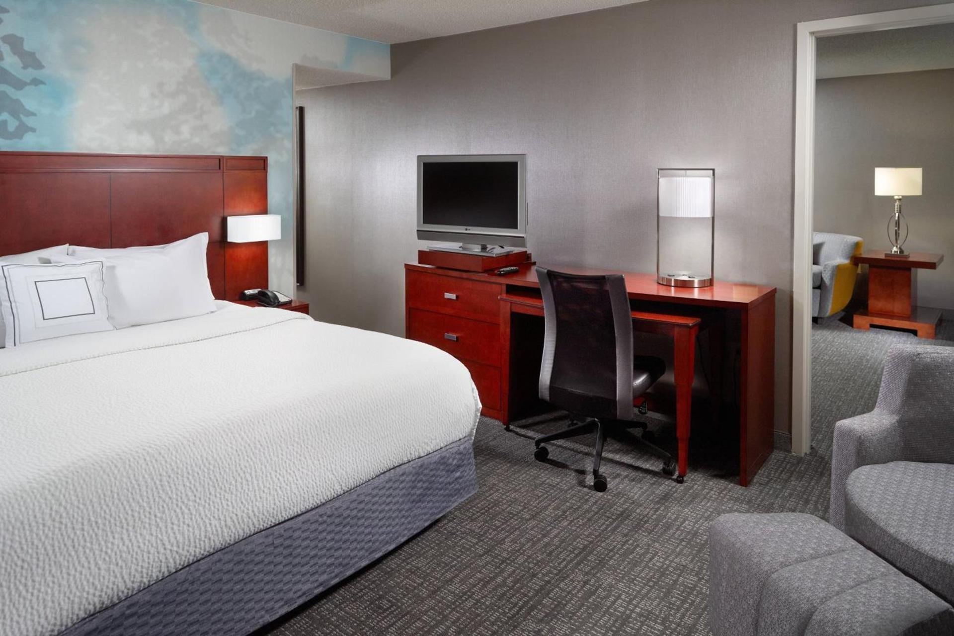 Courtyard by Marriott Atlanta Buckhead photo 9
